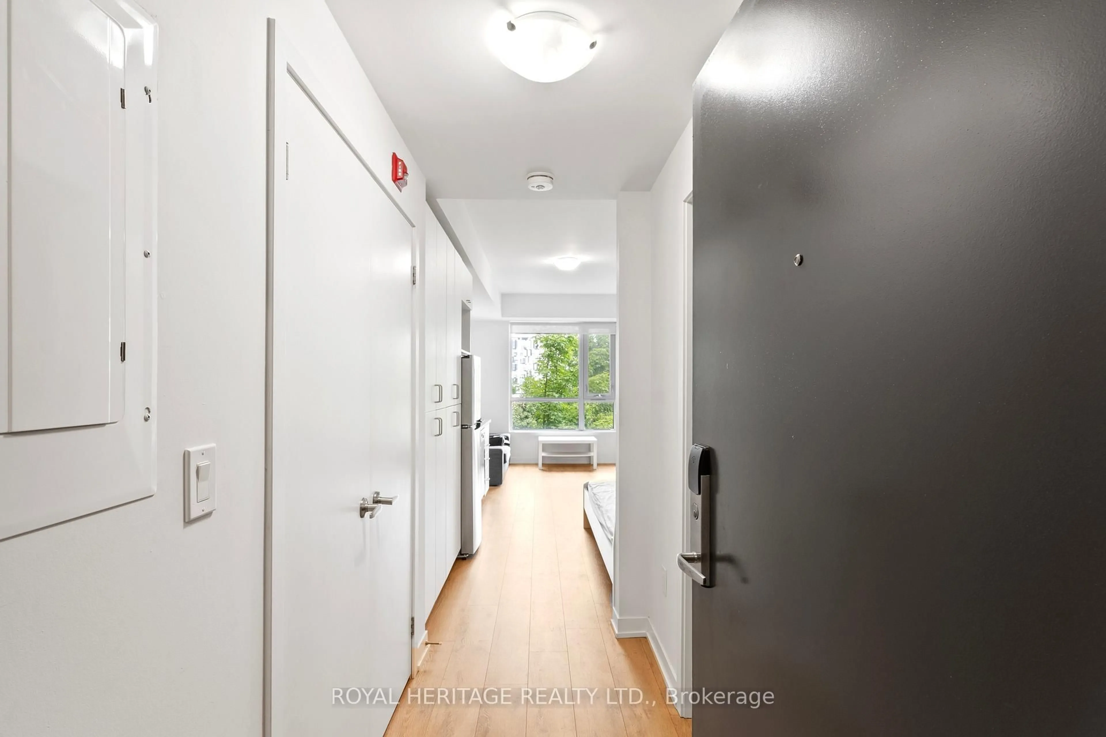 Unknown for 1800 Simcoe St #307, Oshawa Ontario L1G 0C2