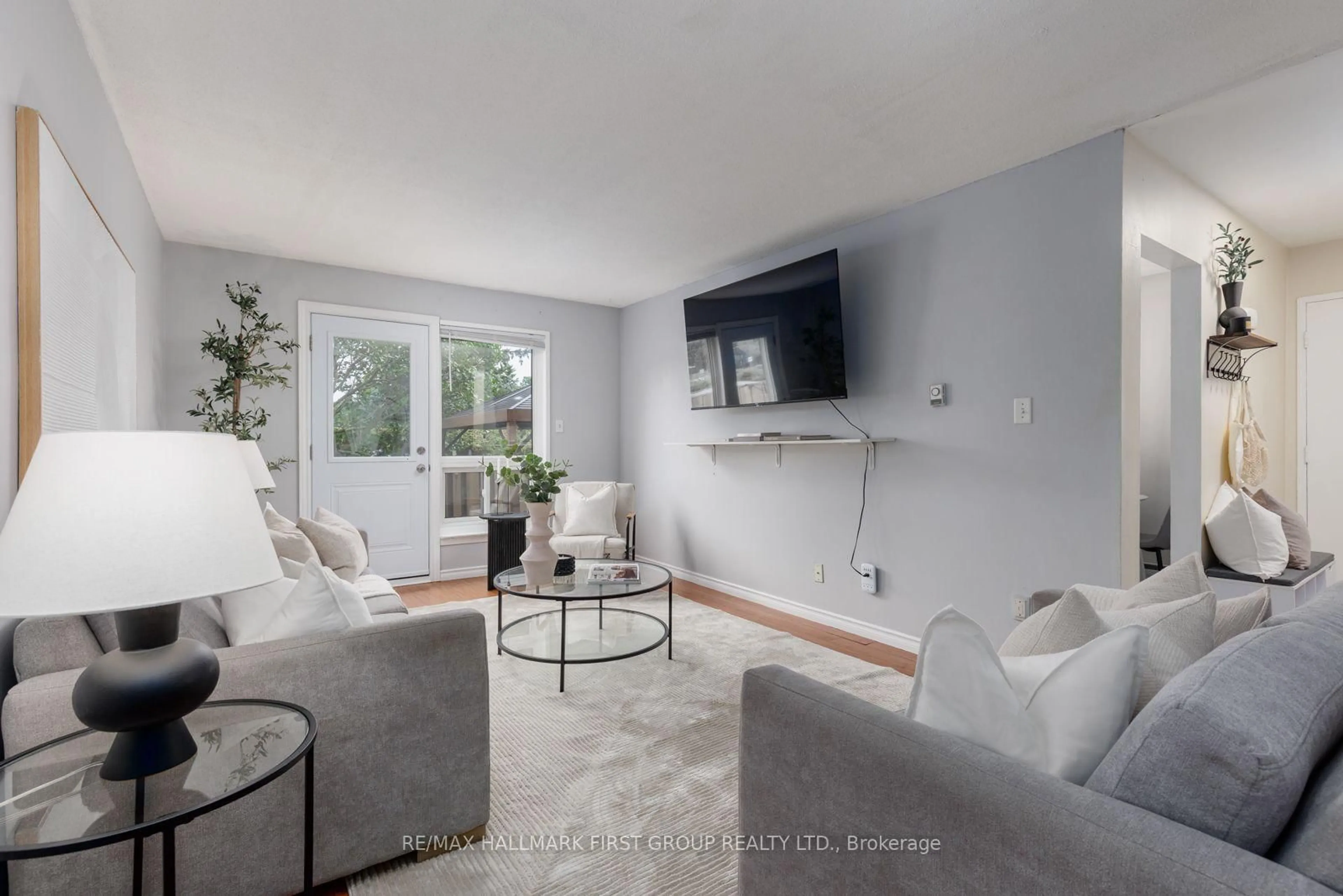 Living room with furniture, unknown for 1300 Oxford St #45, Oshawa Ontario L1J 6C5