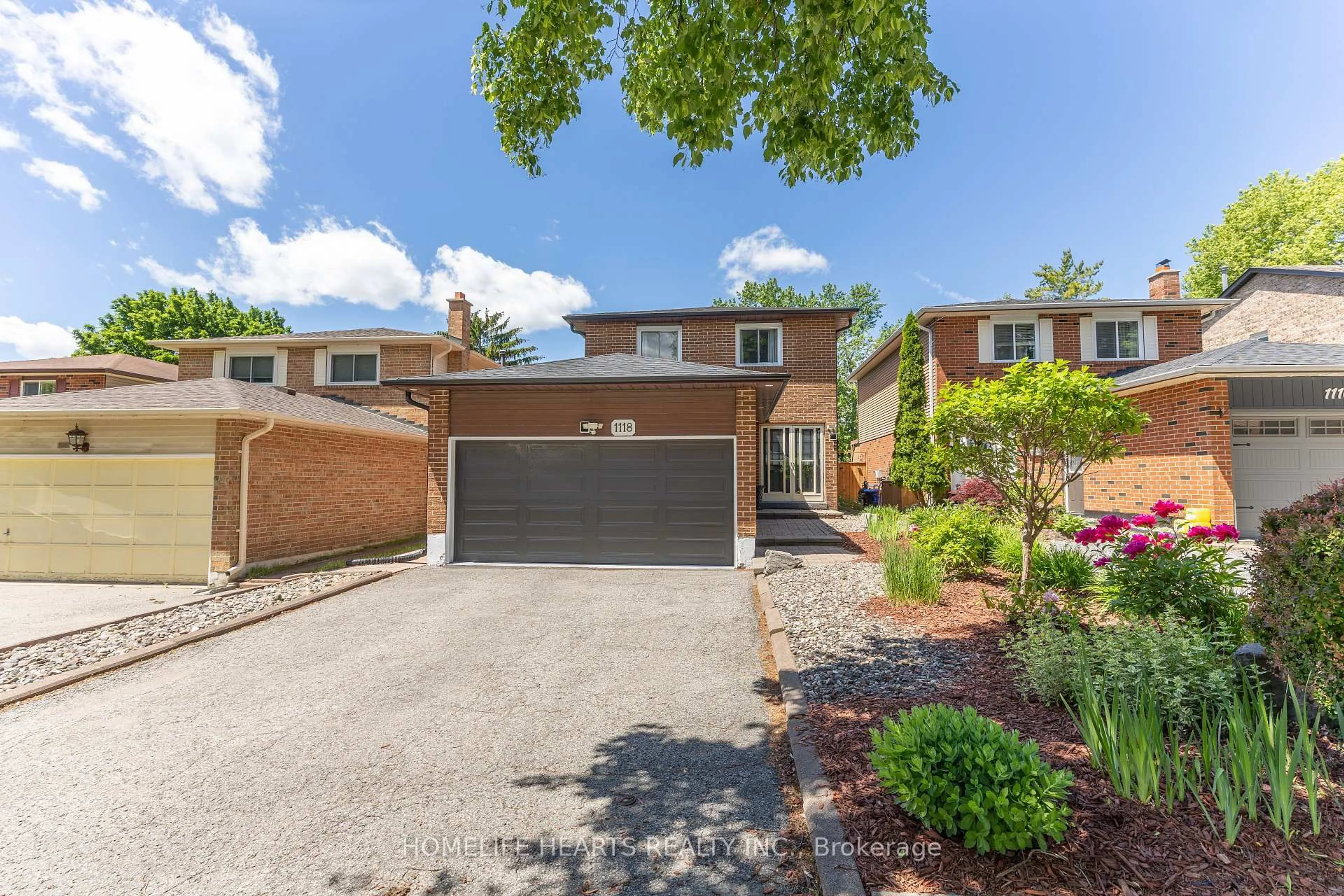 Home with brick exterior material, street for 1118 Cedarcroft Cres, Pickering Ontario L1X 1R5