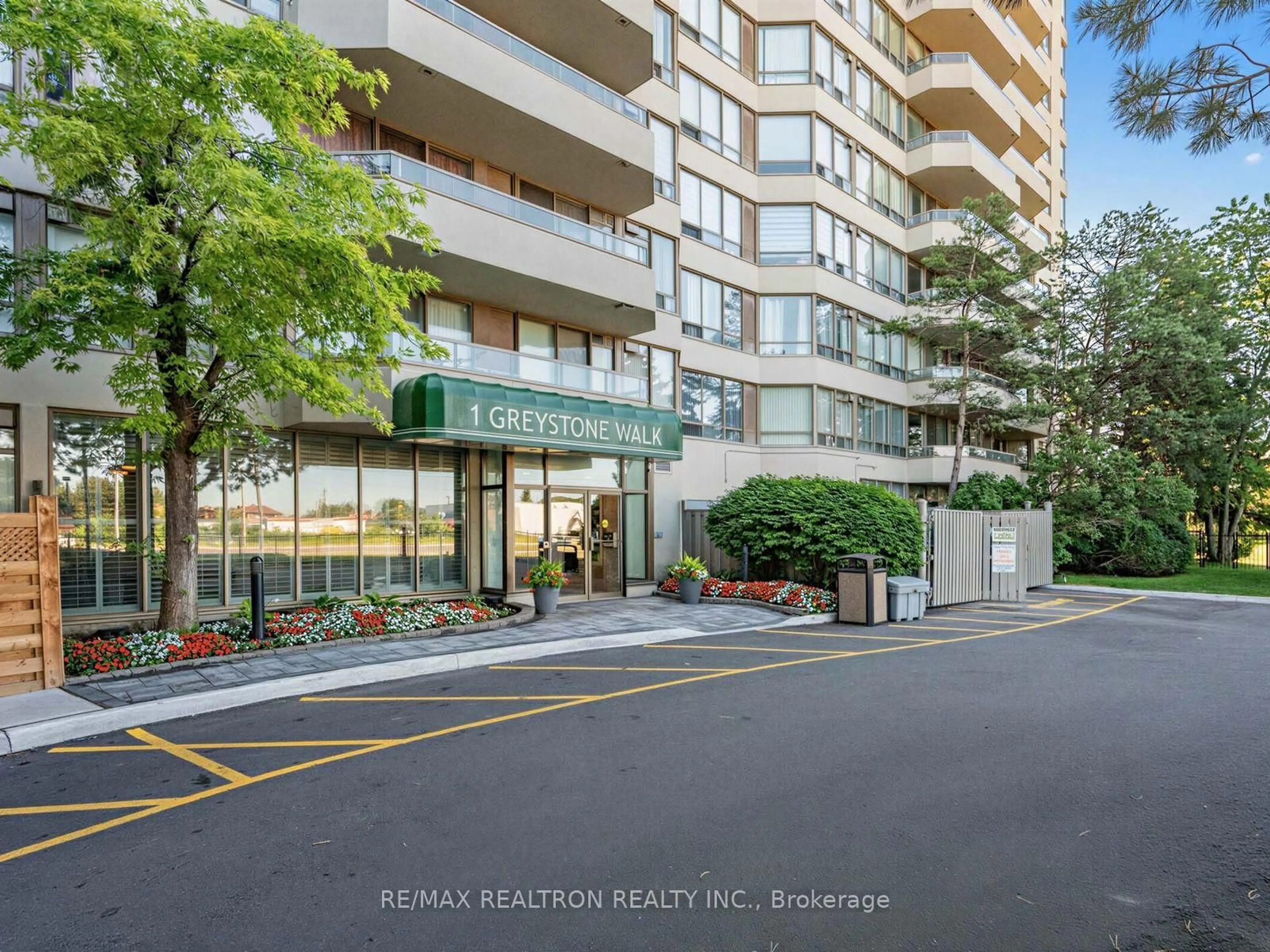 Indoor foyer for 1 Greystone Walk Dr #1079, Toronto Ontario M1K 5J3