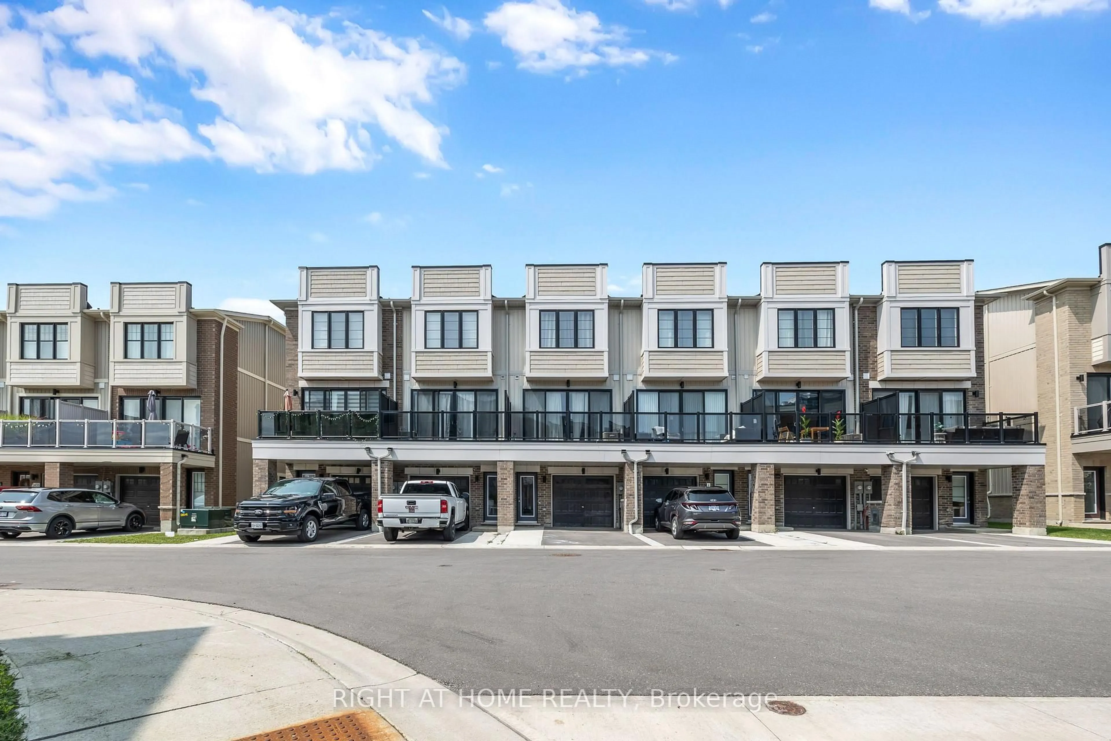 A pic from outside/outdoor area/front of a property/back of a property/a pic from drone, street for 1451 Green Rd, Clarington Ontario L1C 7E8