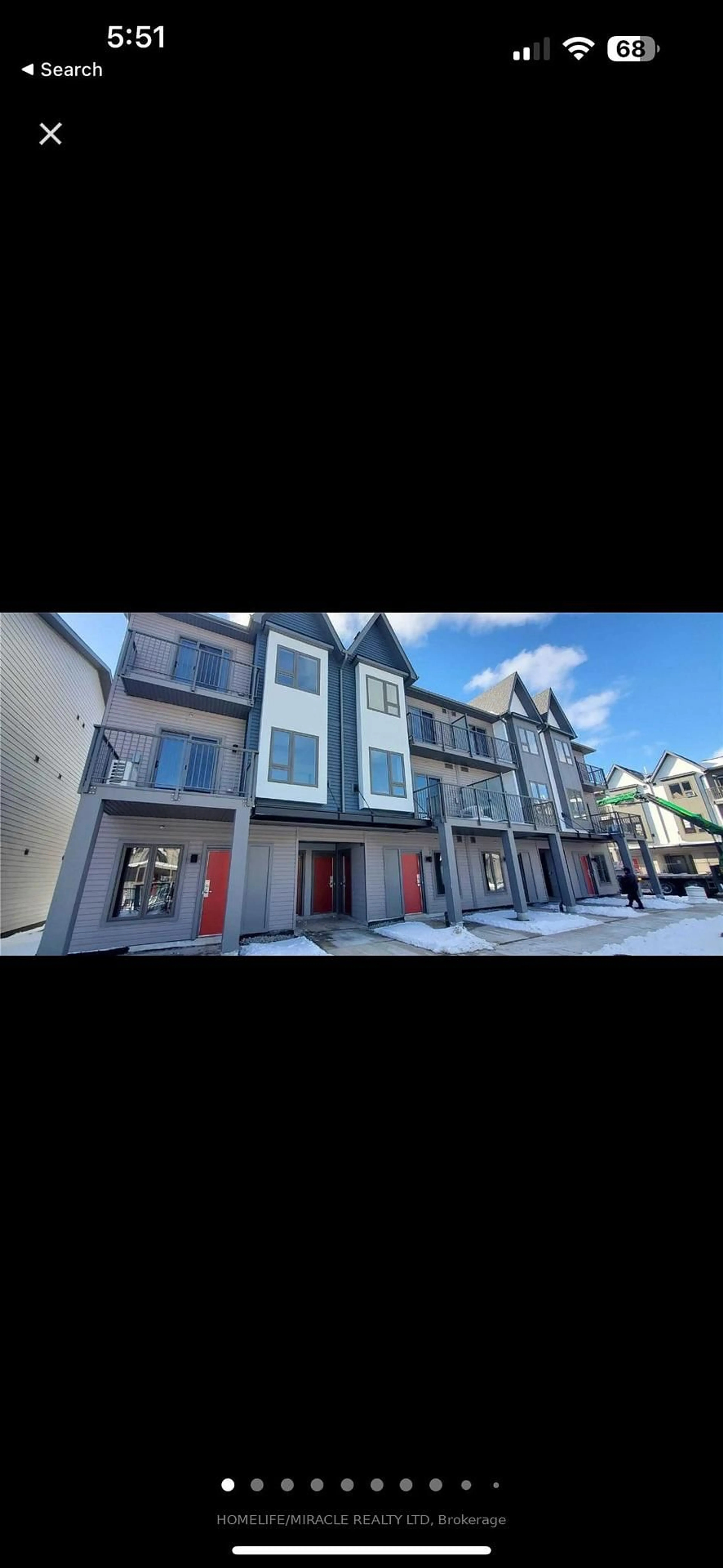 A pic from outside/outdoor area/front of a property/back of a property/a pic from drone, building for 2635 William Jackson Dr, Pickering Ontario L1P 2V8