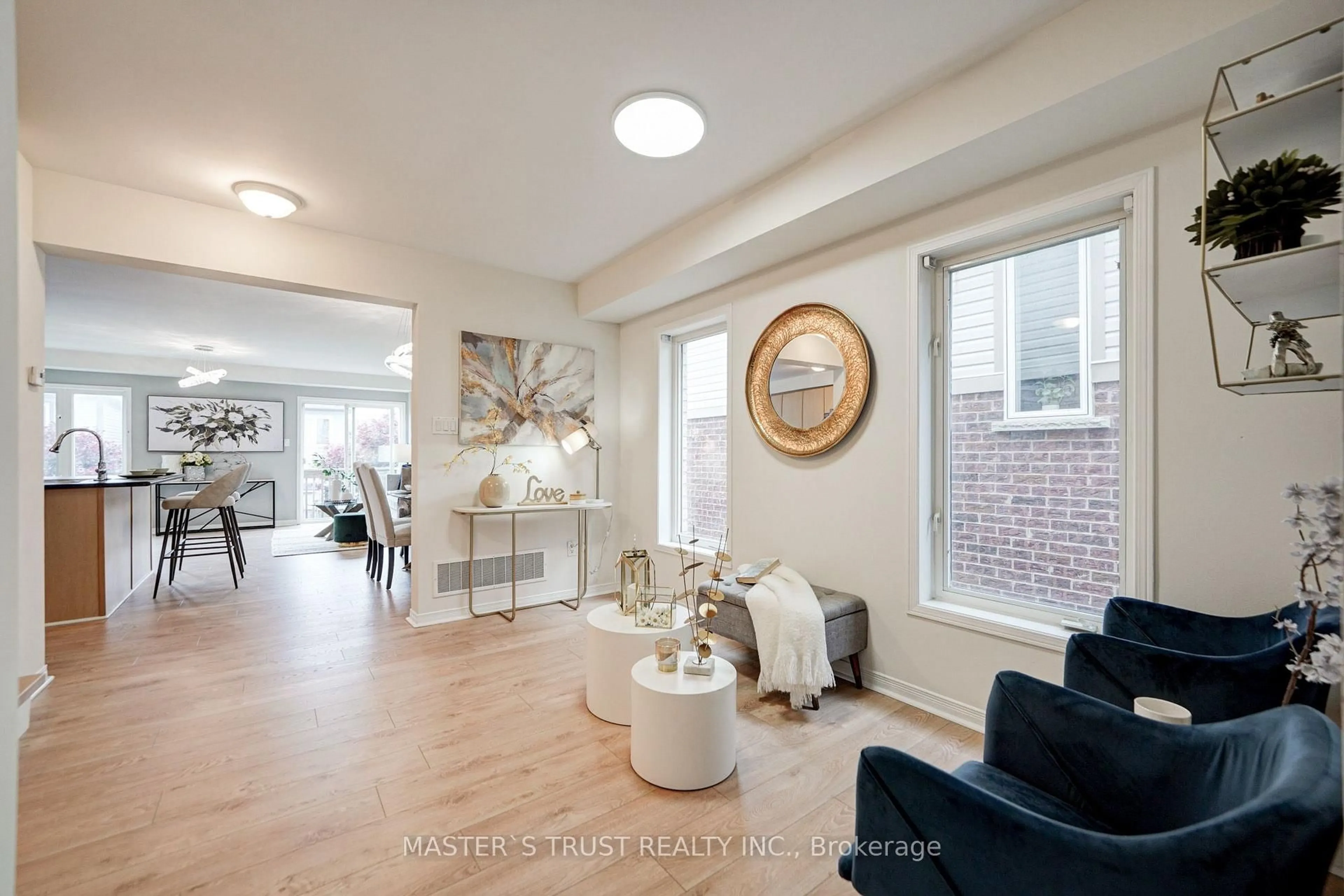 Indoor entryway for 55 Bettina Pl, Whitby Ontario L1R 0E9