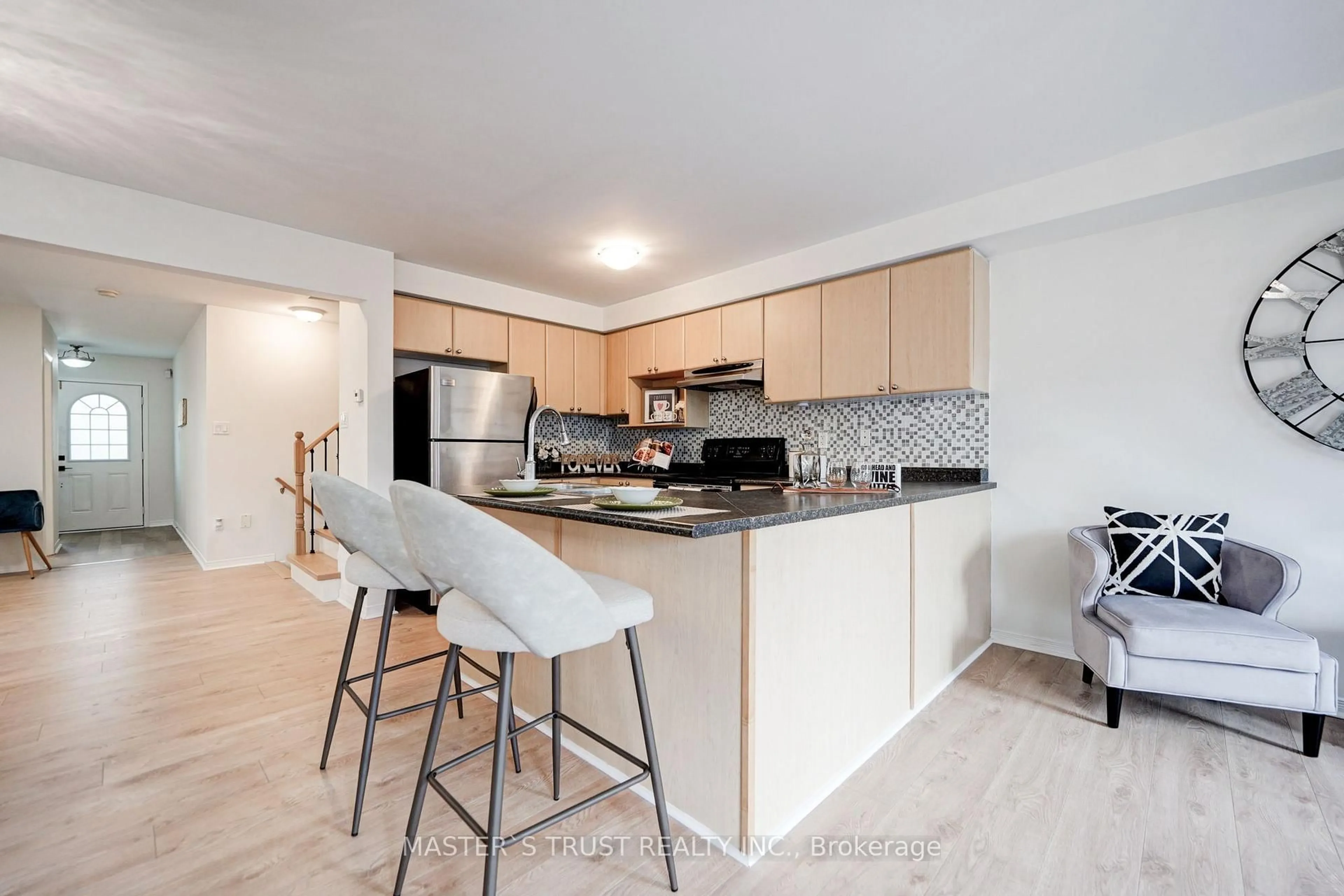 Open concept kitchen, unknown for 55 Bettina Pl, Whitby Ontario L1R 0E9