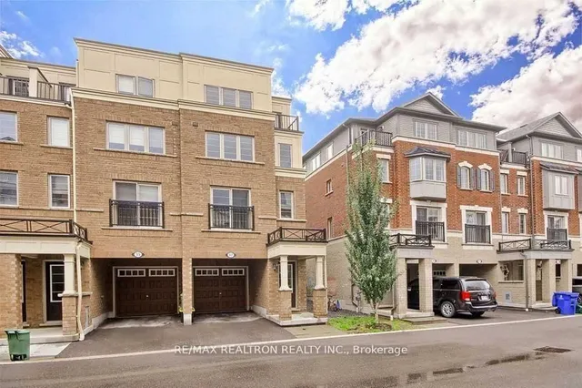 37 Filly Path #457, Oshawa 2