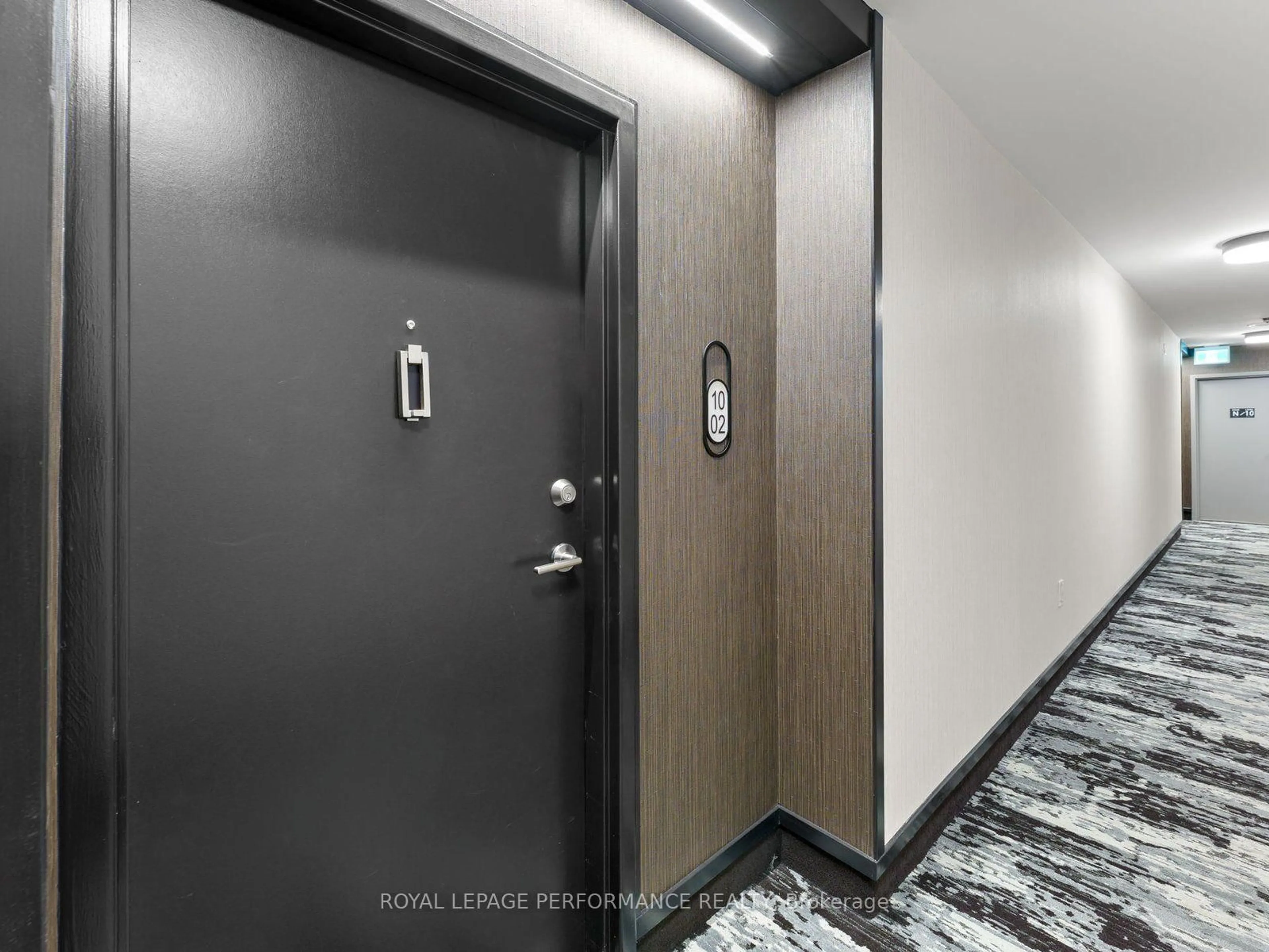 Indoor foyer for 757 Victoria Pk Ave #1002, Toronto Ontario M4C 5N8
