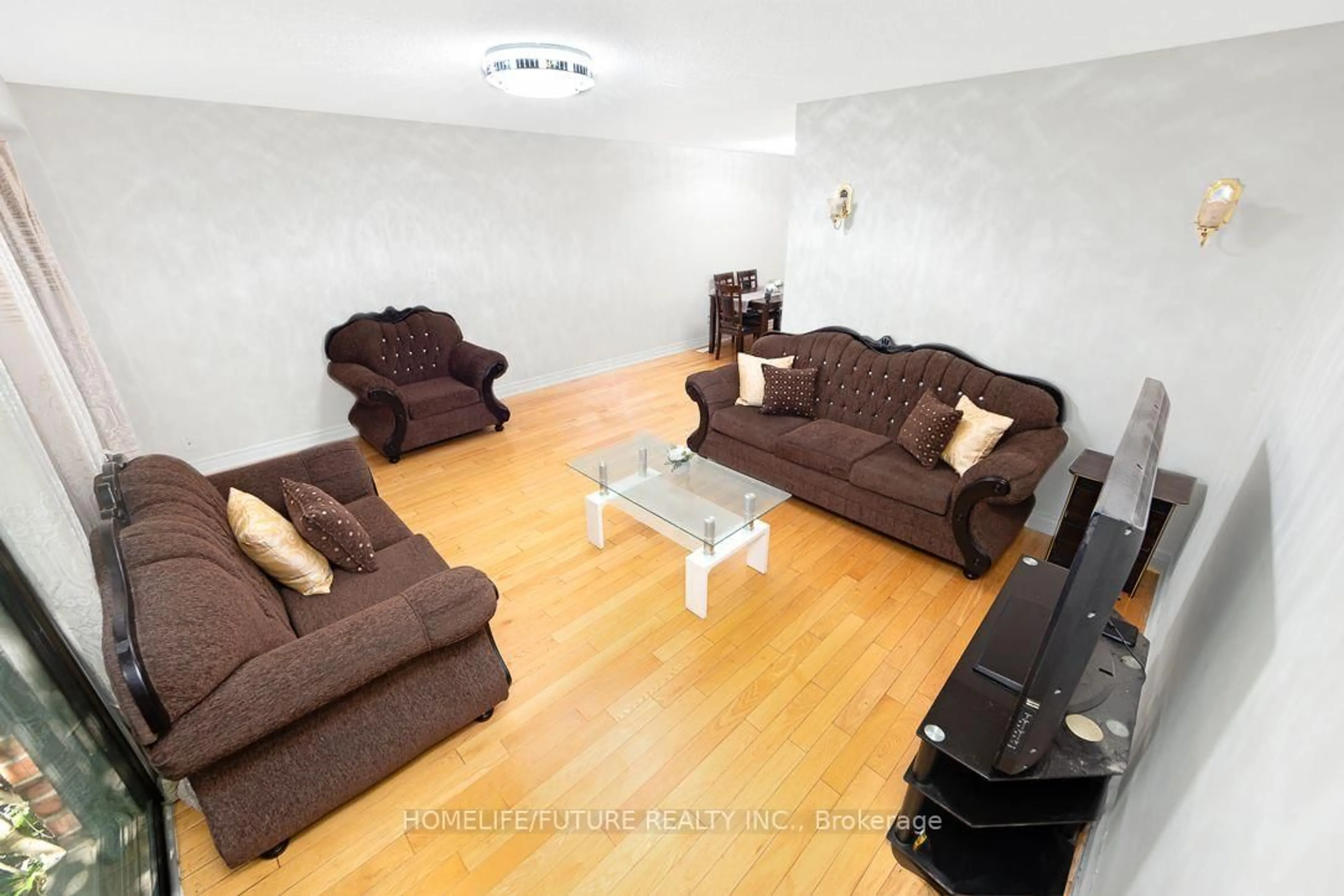Living room with furniture, unknown for 67 Verne Cres, Toronto Ontario M1B 2Y4