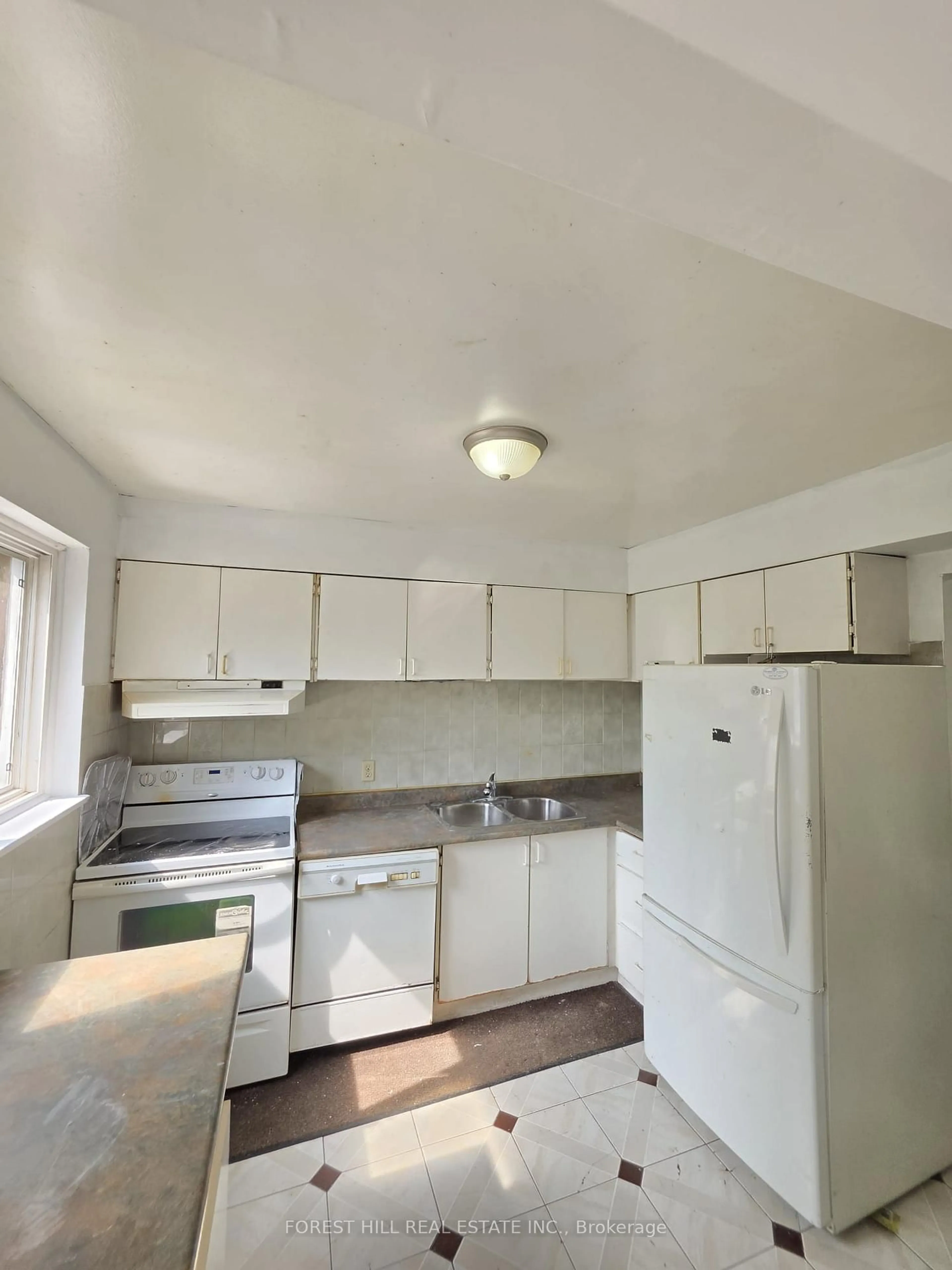 Standard kitchen, unknown for 50 Coleman Ave ##19, Toronto Ontario M4C 1P7