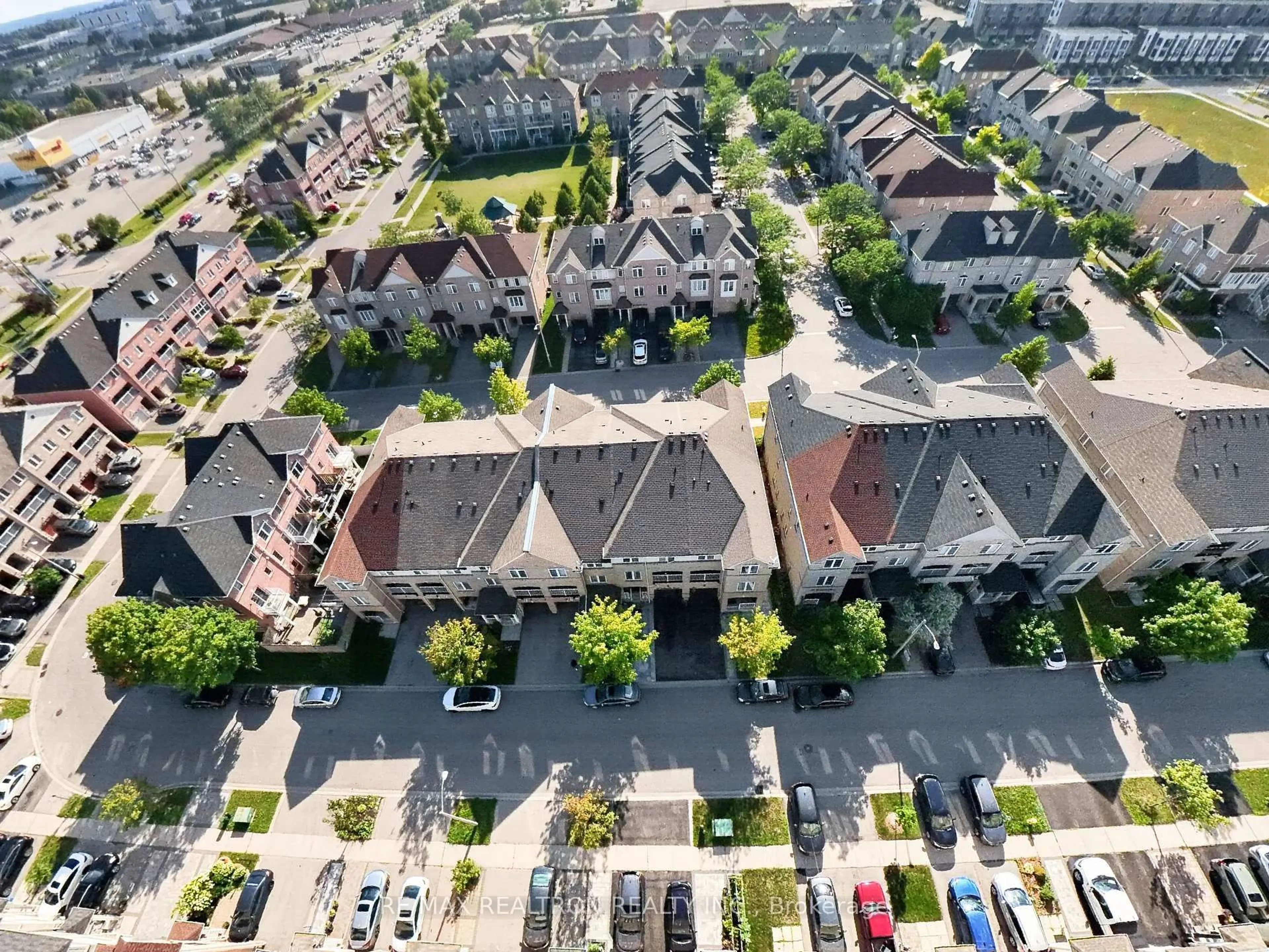 A pic from outside/outdoor area/front of a property/back of a property/a pic from drone, street for 24 Cullcastle St, Ajax Ontario L1S 0A8