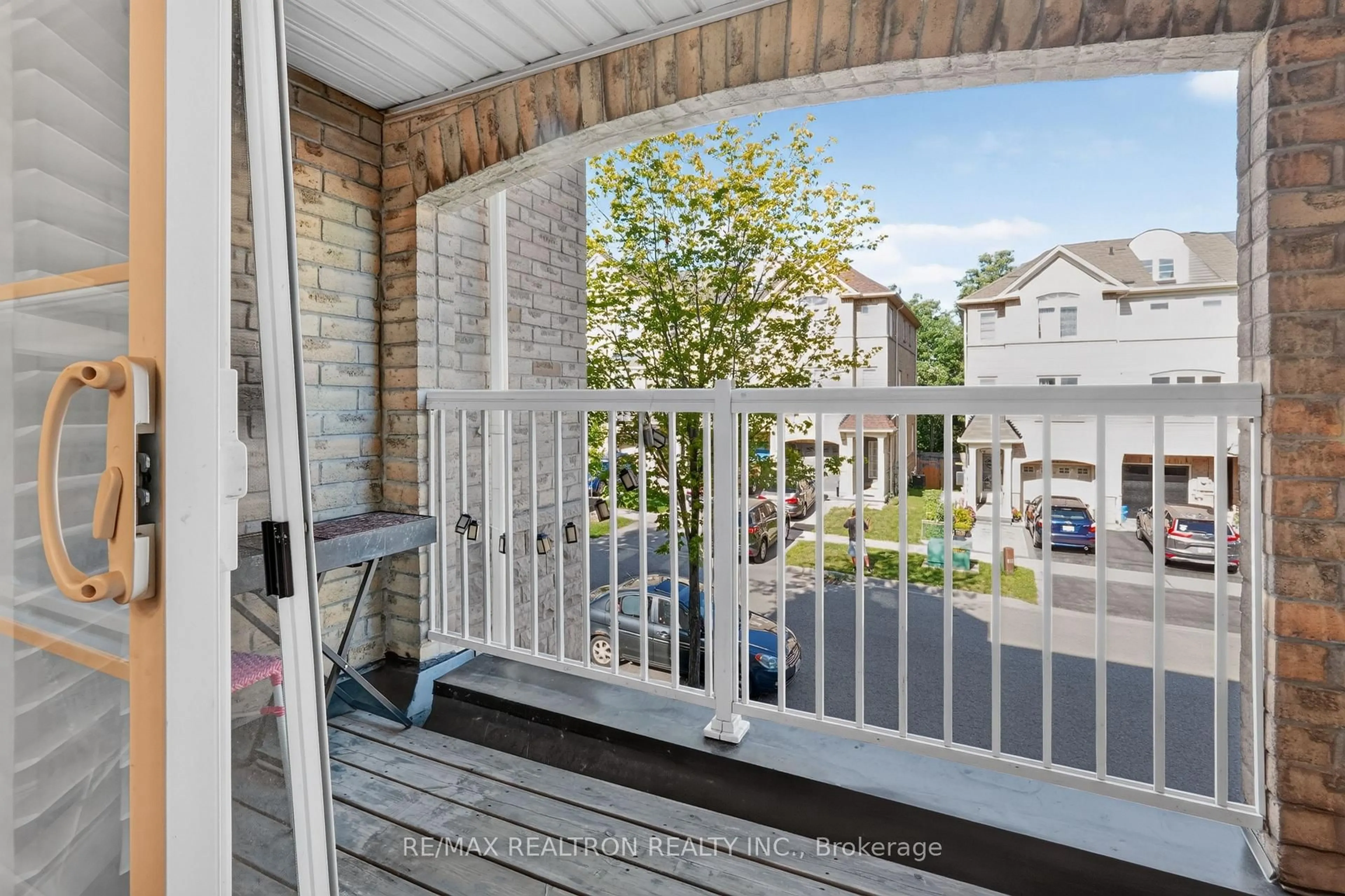 Unknown for 24 Cullcastle St, Ajax Ontario L1S 0A8