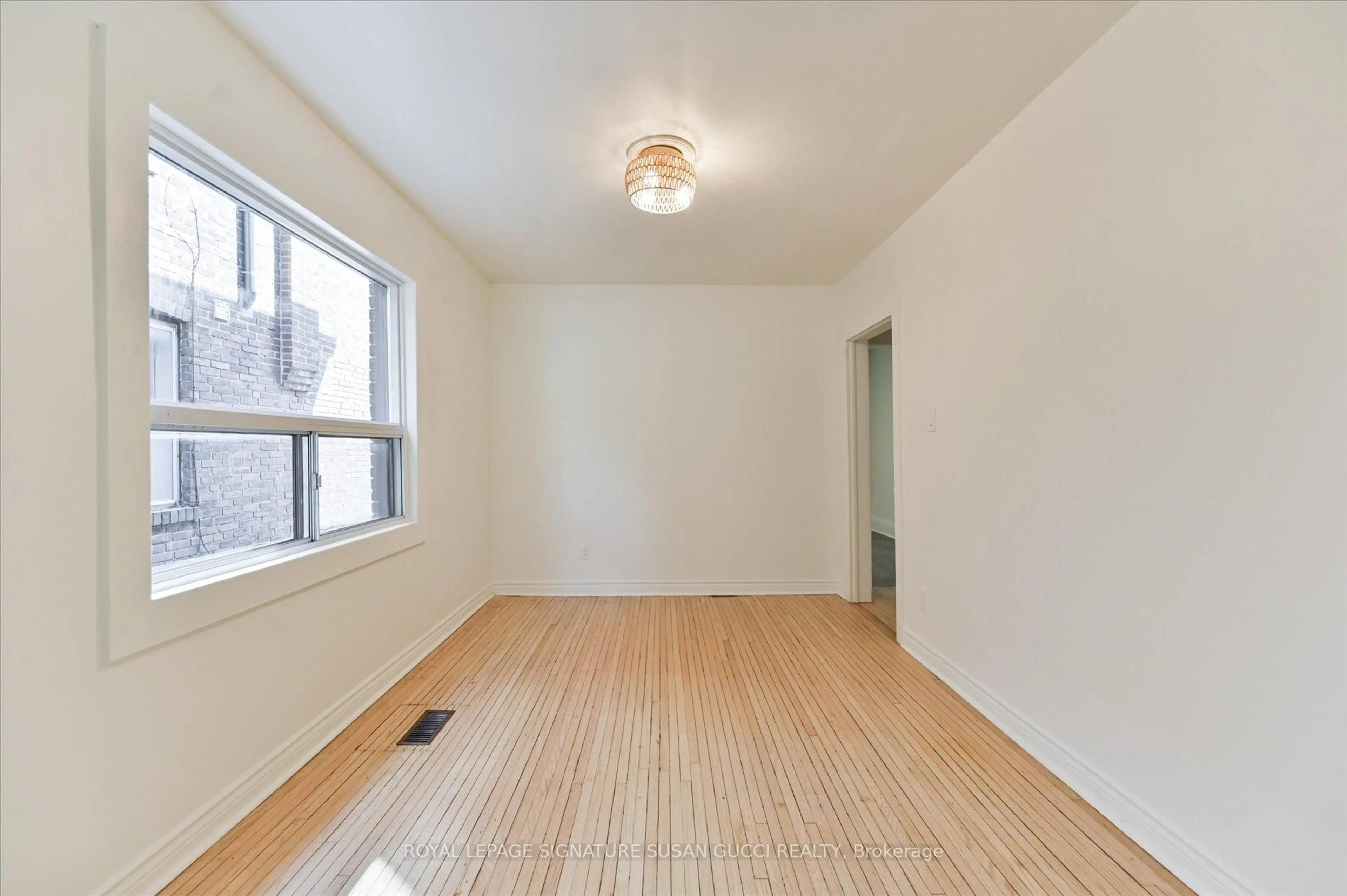 A pic of a room for 669 Greenwood Ave, Toronto Ontario M4J 4B3