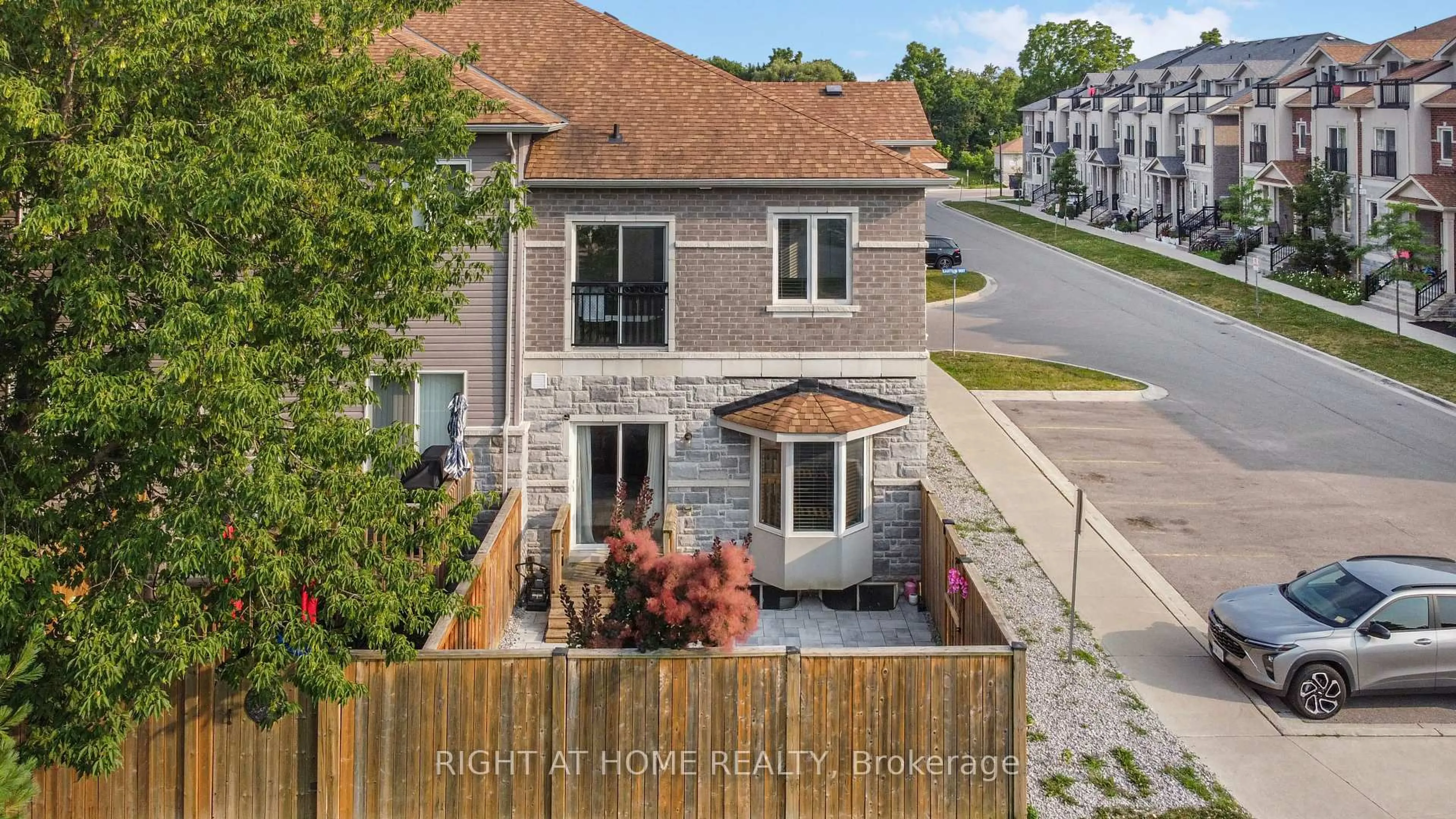 A pic from outside/outdoor area/front of a property/back of a property/a pic from drone, street for 59 Kantium Way, Whitby Ontario L1N 0L4