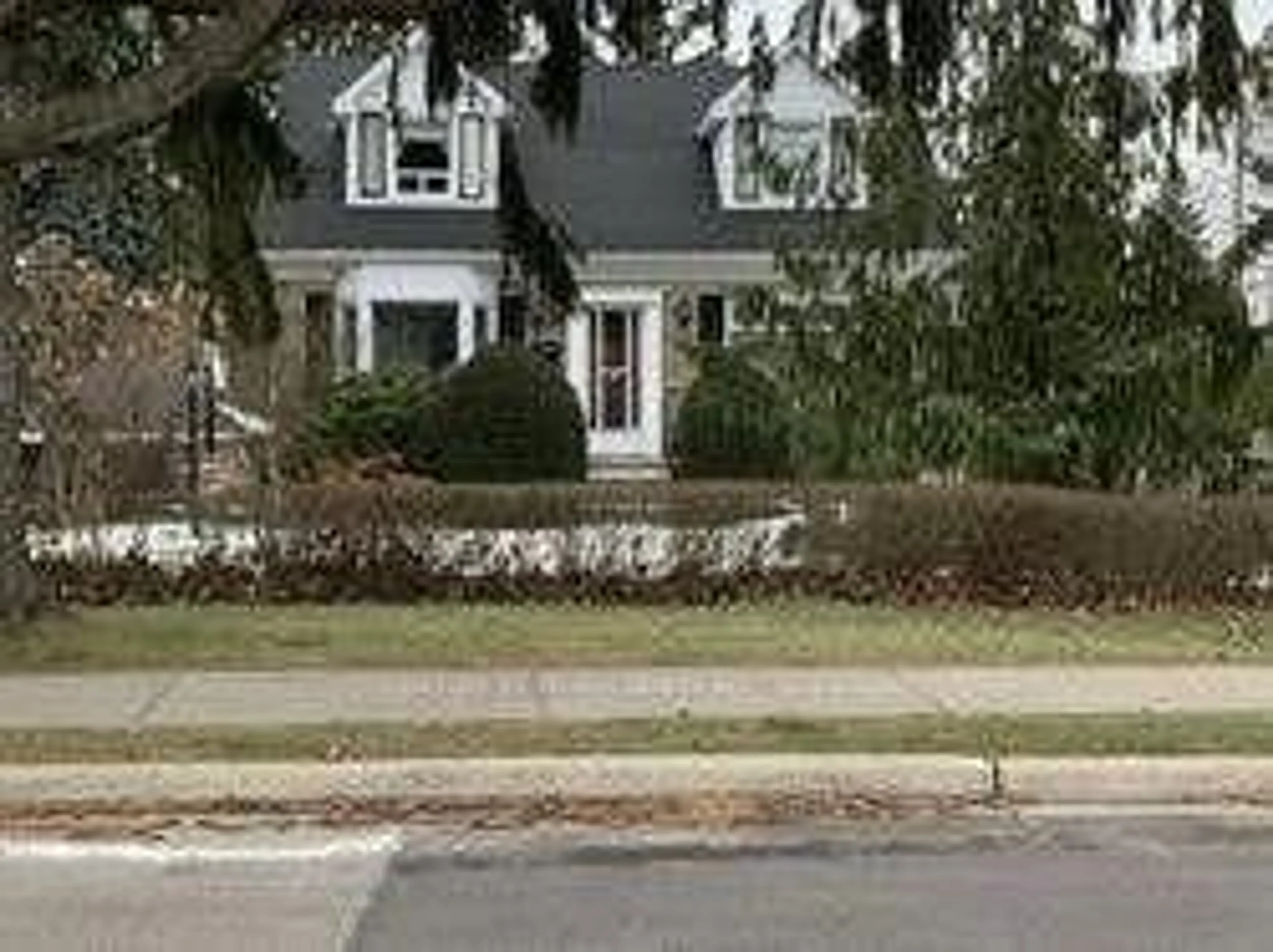 Home with vinyl exterior material, street for 16 Anson Ave, Toronto Ontario M1M 1X3