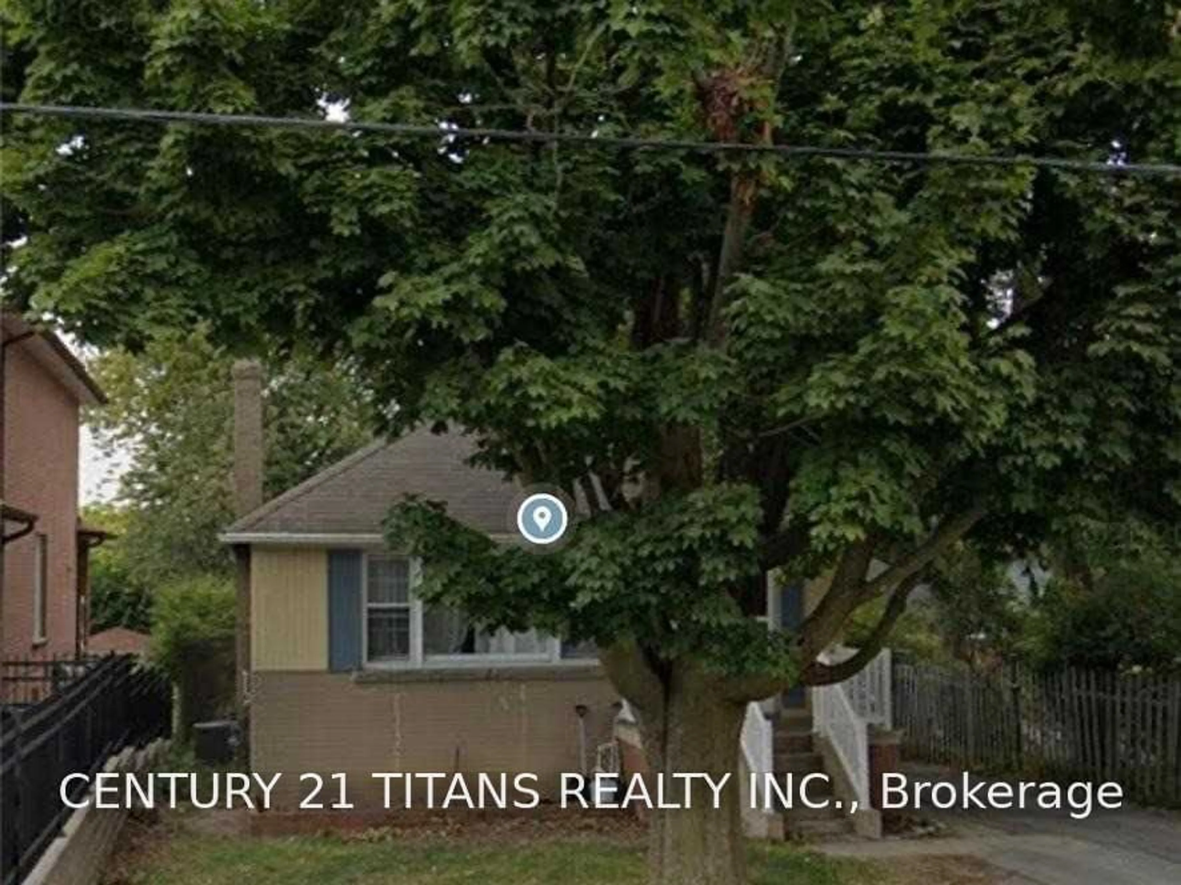 A pic from outside/outdoor area/front of a property/back of a property/a pic from drone, street for 14 Anson Ave, Toronto Ontario M1M 1X3