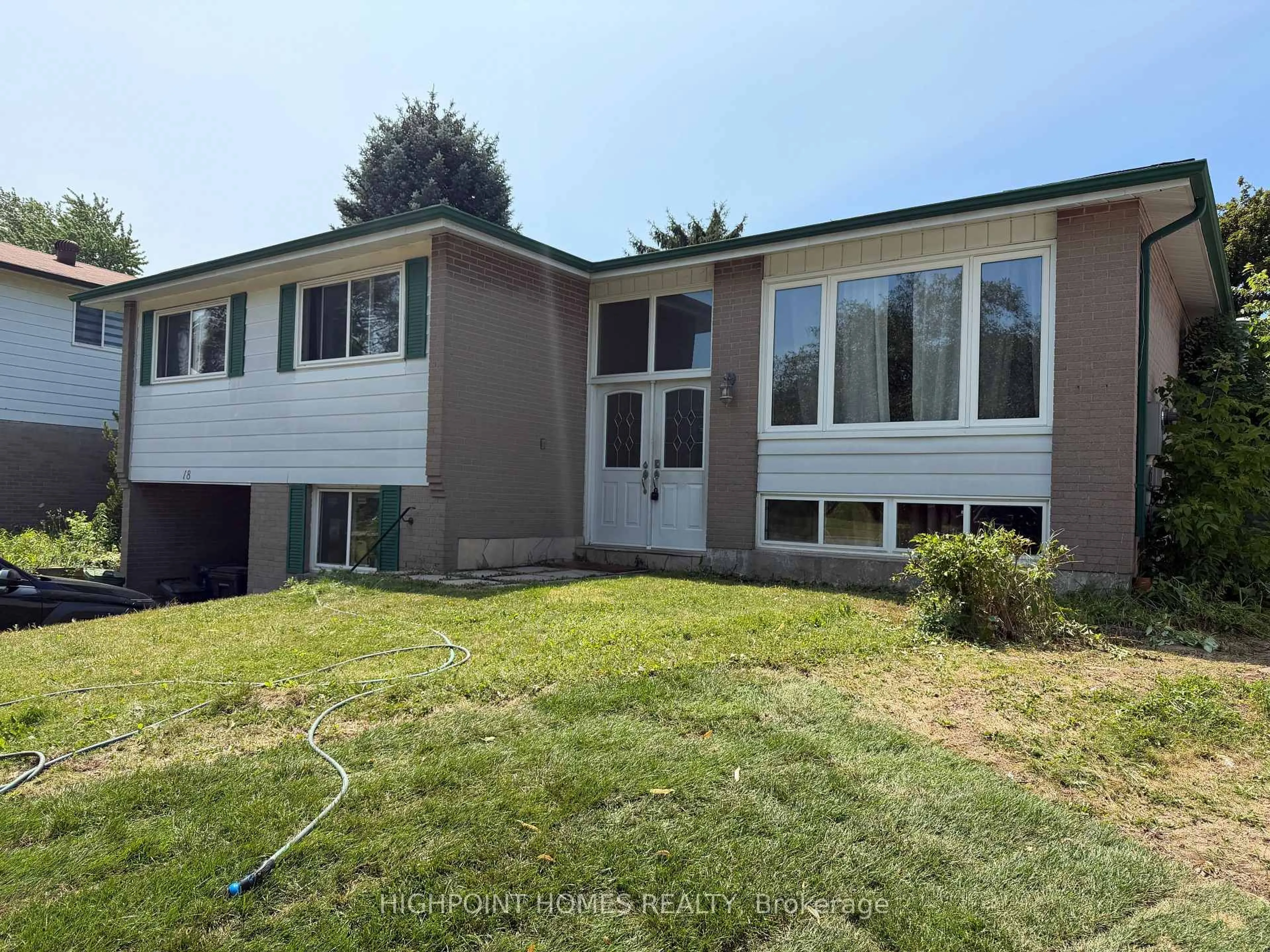 Home with vinyl exterior material, unknown for 18 Edenmills Dr, Toronto Ontario M1E 4L2