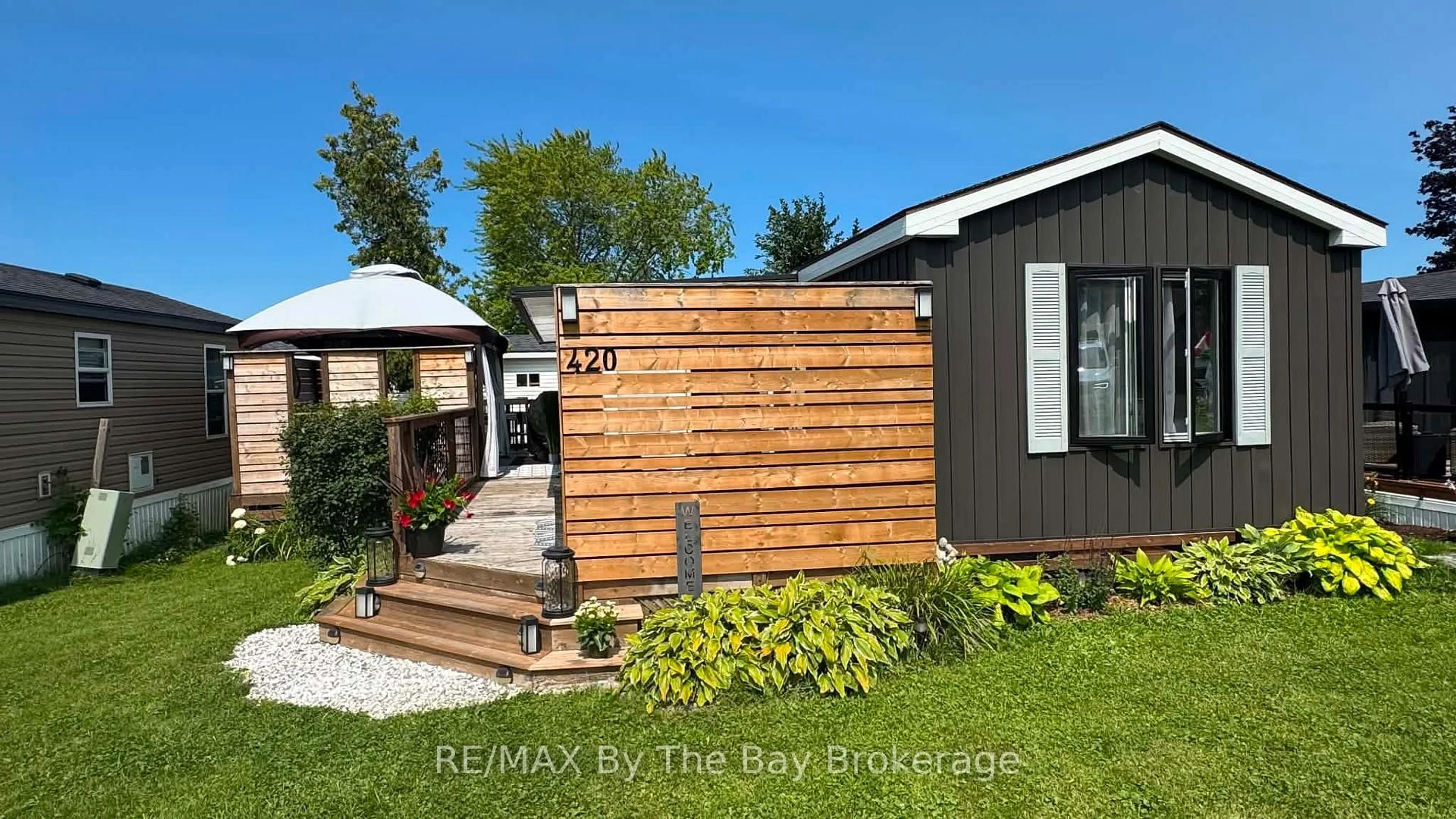 Unknown for 225 Platten Blvd #420, Scugog Ontario L9L 1B4