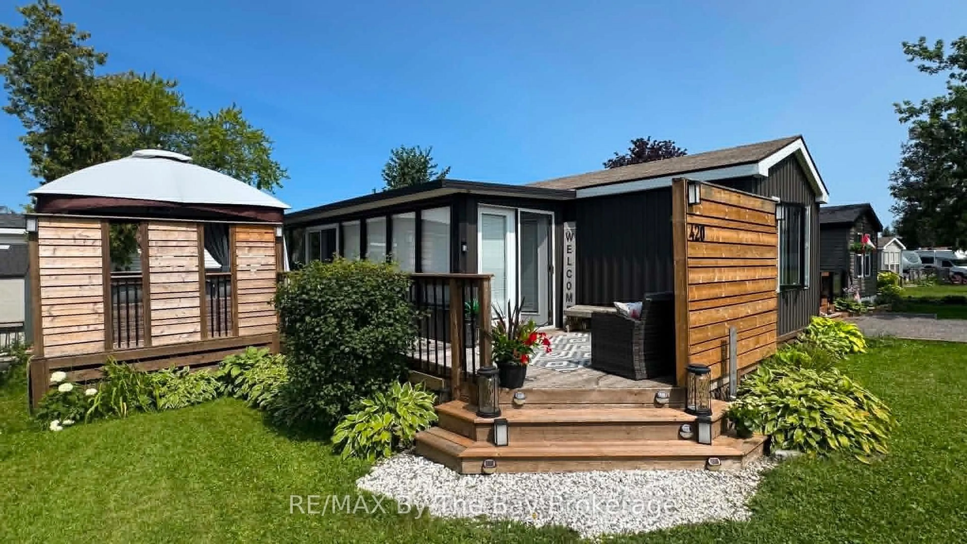 Unknown for 225 Platten Blvd #420, Scugog Ontario L9L 1B4
