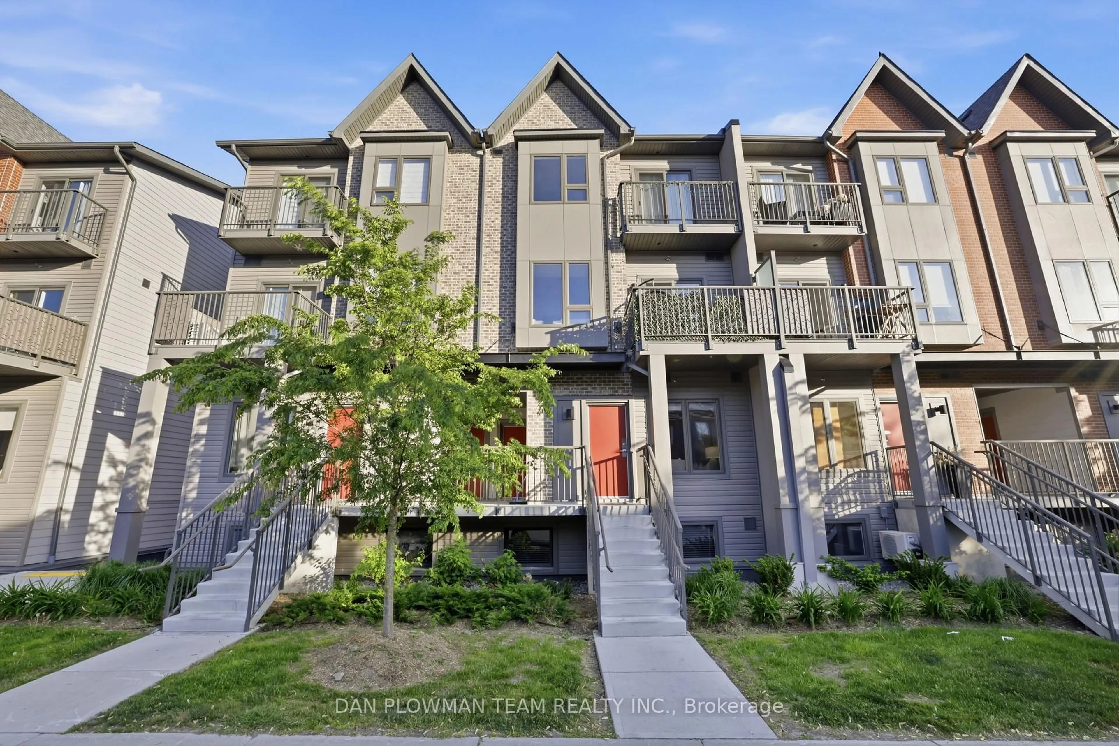Home with brick exterior material, street for 2635 William Jackson Dr #1210, Pickering Ontario L1X 0L4