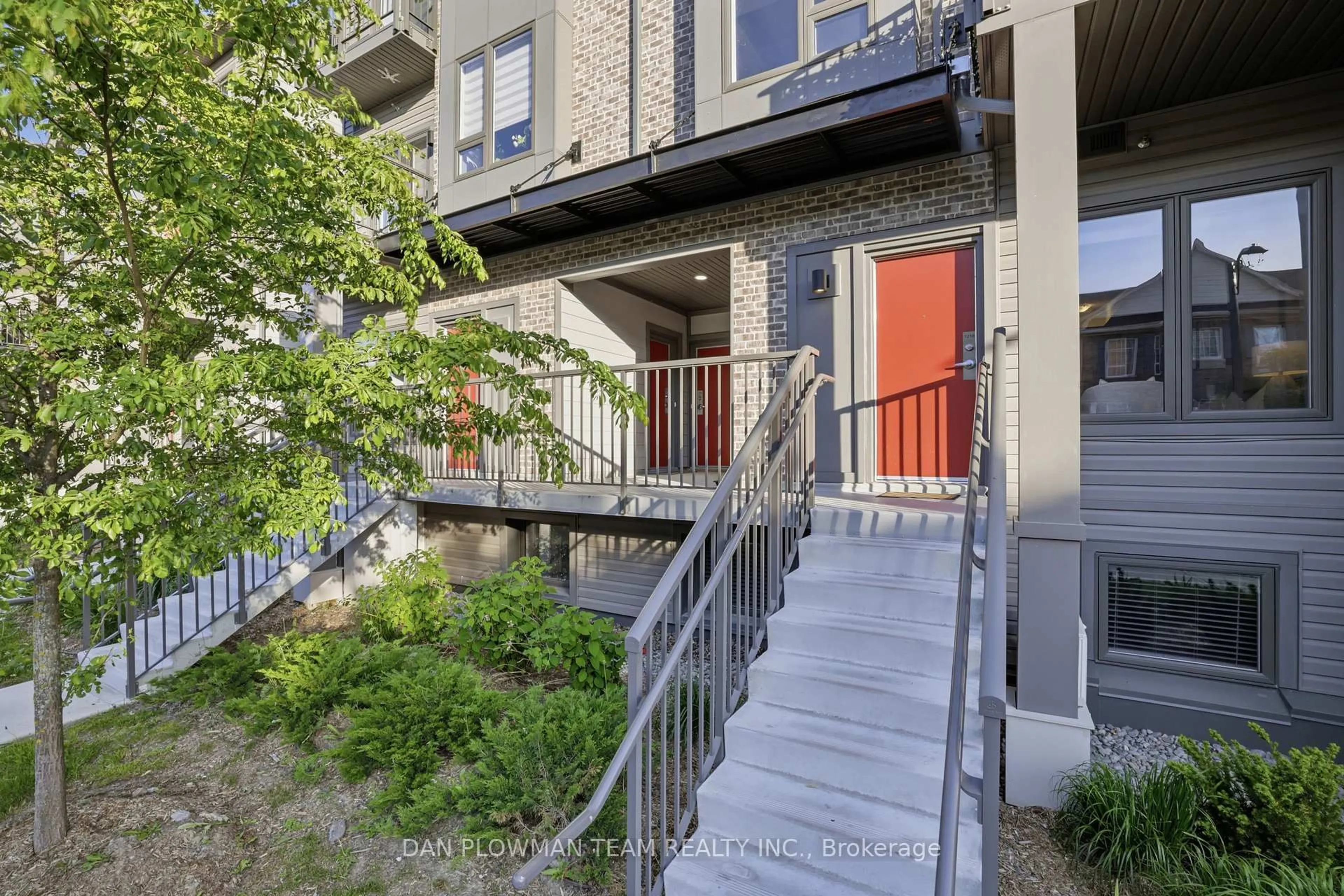 Unknown for 2635 William Jackson Dr #1210, Pickering Ontario L1X 0L4
