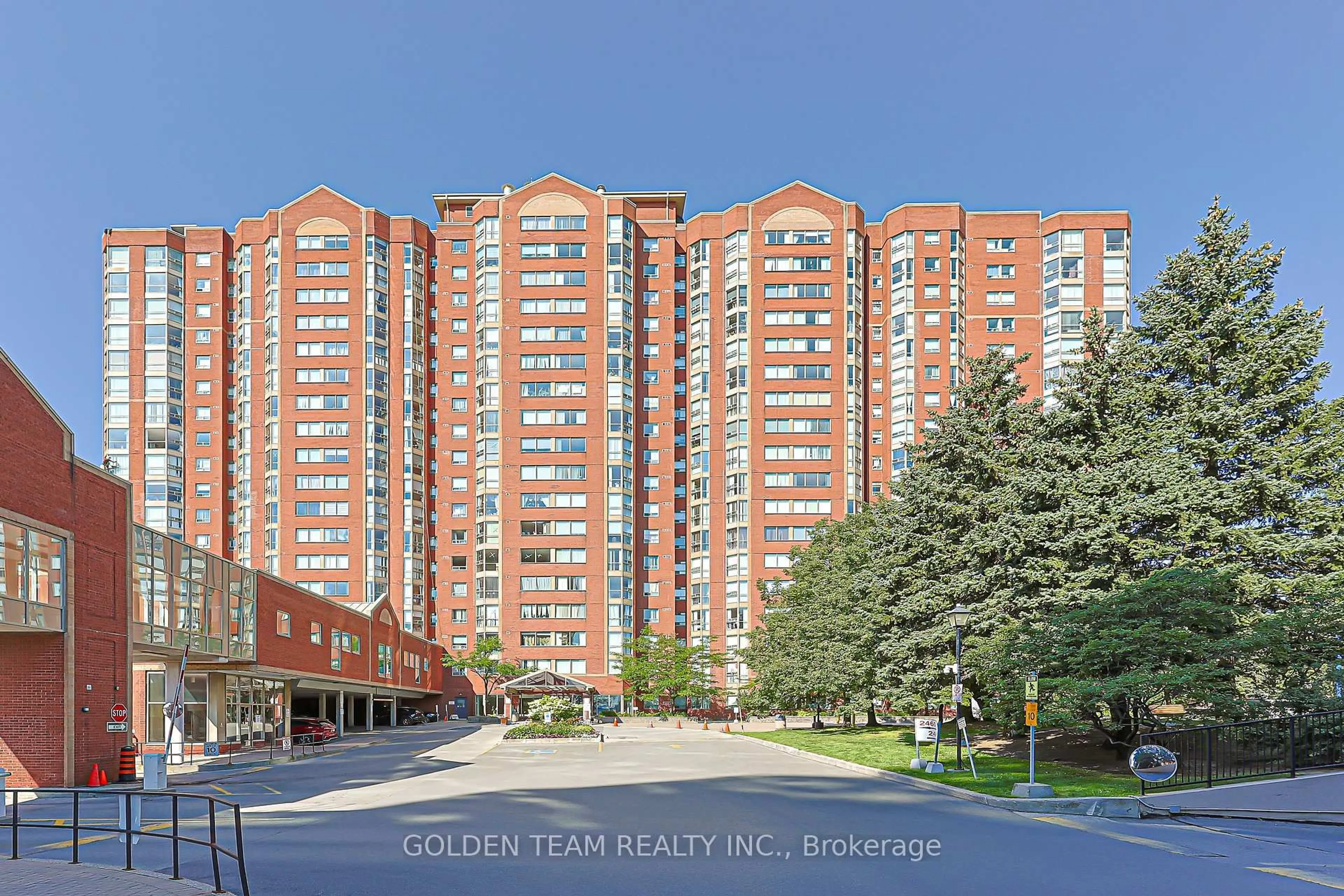 A pic from outside/outdoor area/front of a property/back of a property/a pic from drone, unknown for 2460 Eglinton Ave #1606, Toronto Ontario M1K 5J7