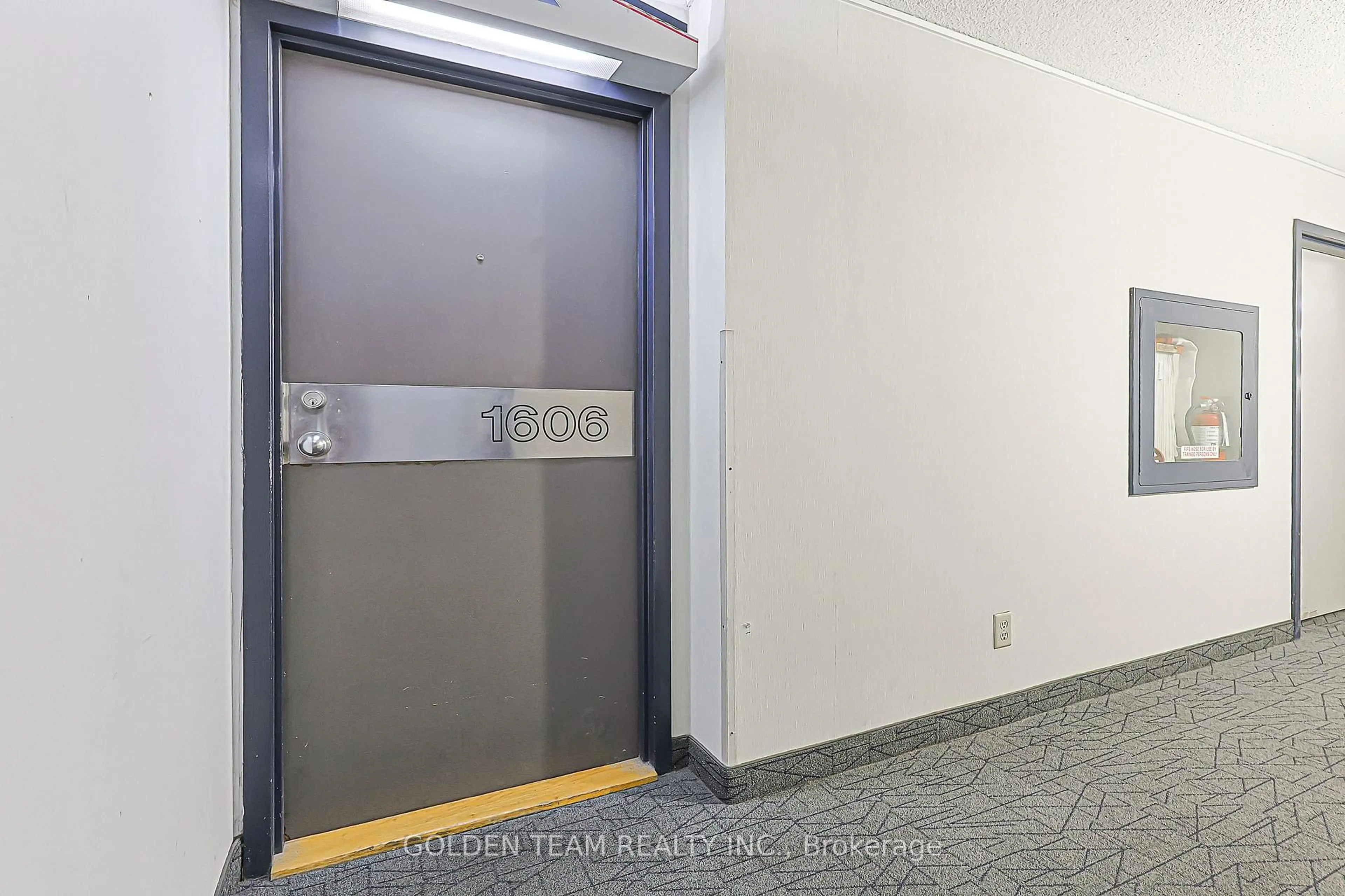 Indoor foyer for 2460 Eglinton Ave #1606, Toronto Ontario M1K 5J7