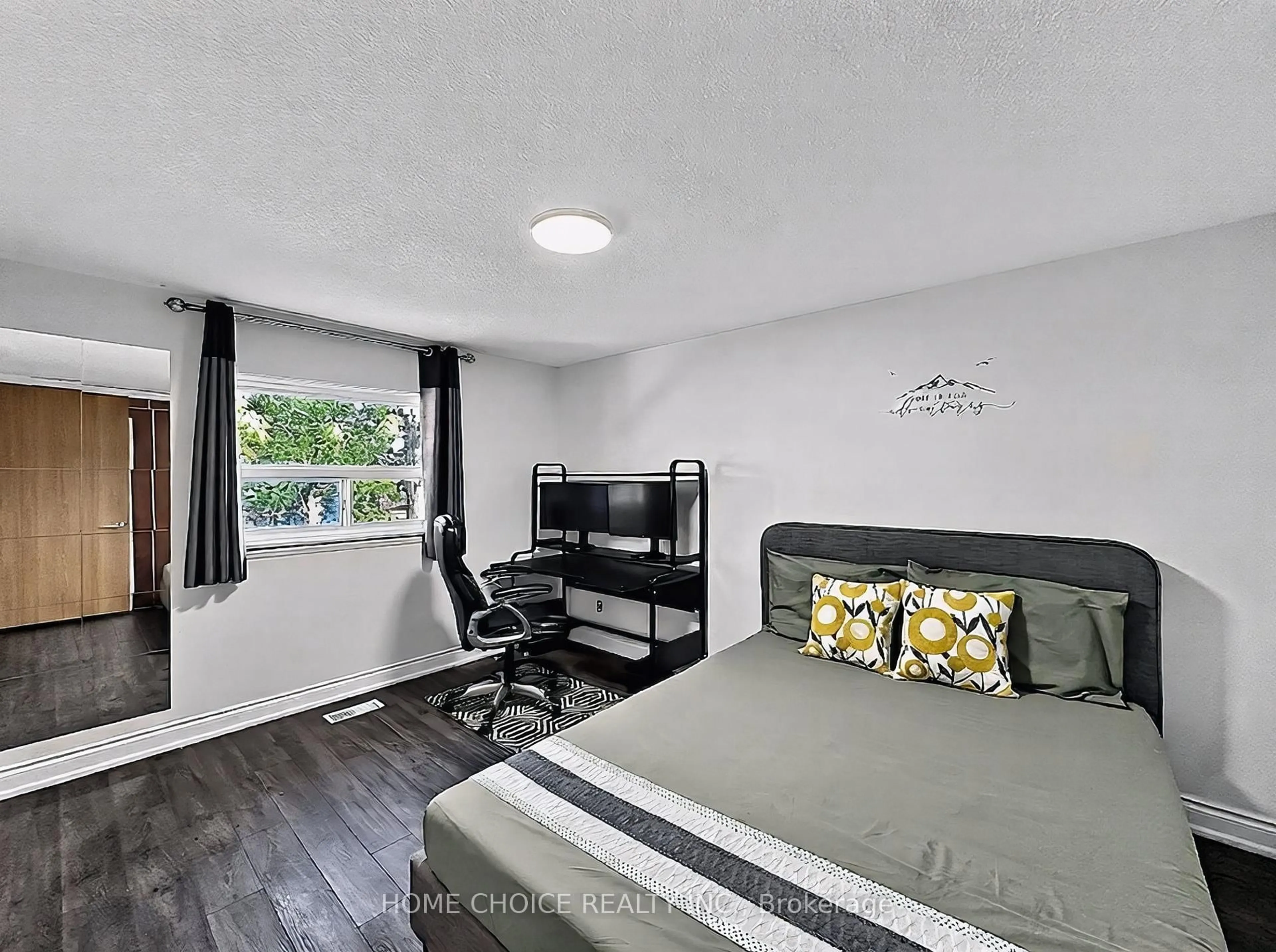 Bedroom with bed, wood/laminate floor for 38 Robbinstone Dr, Toronto Ontario M1B 2E6