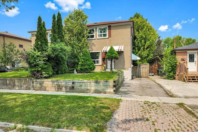 62 Porchester Dr, Toronto 2