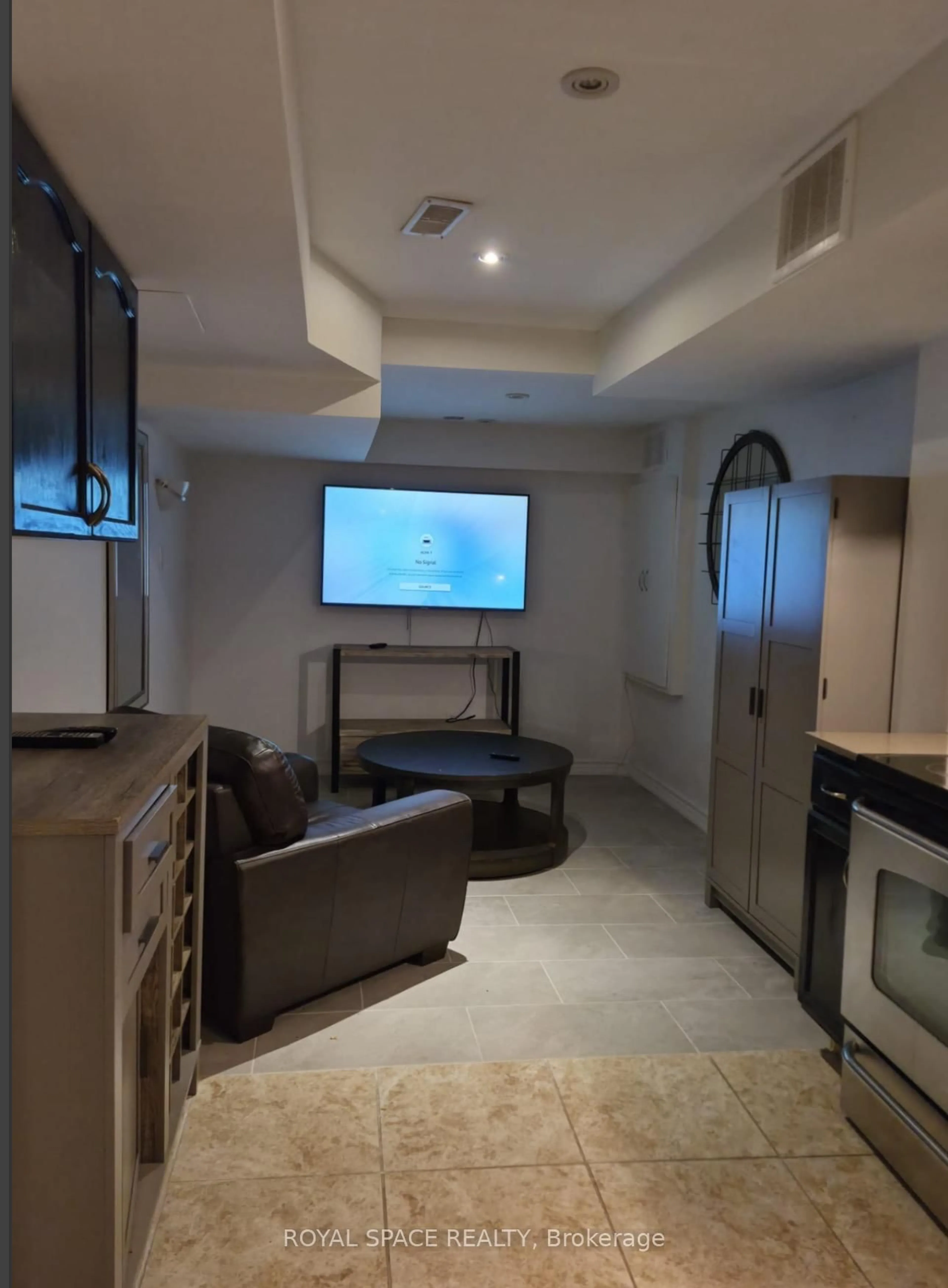 Home theater for 7 Urwin St, Ajax Ontario L1T 0G7