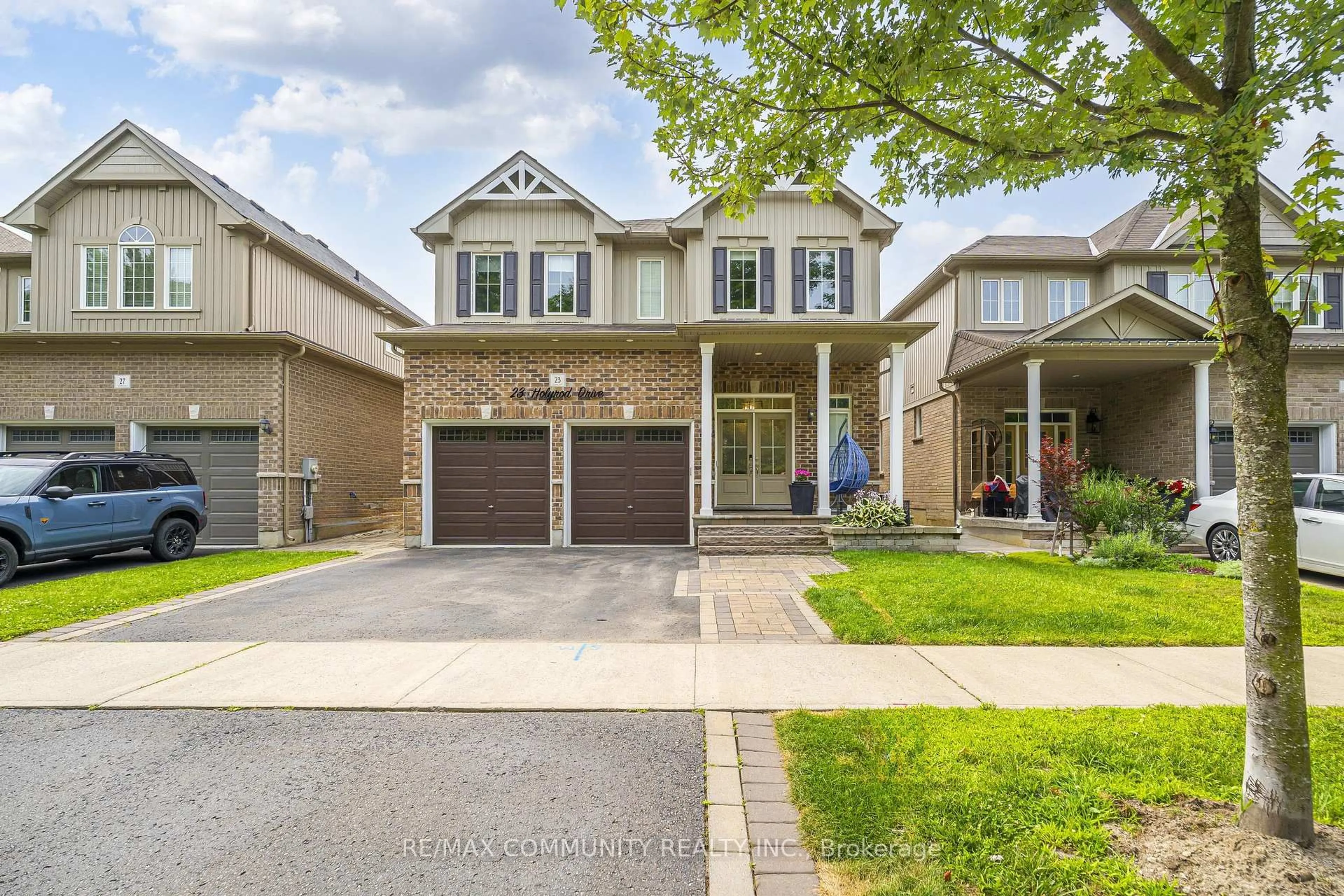 Home with brick exterior material, street for 23 Holyrod Dr, Clarington Ontario L1E 0G8
