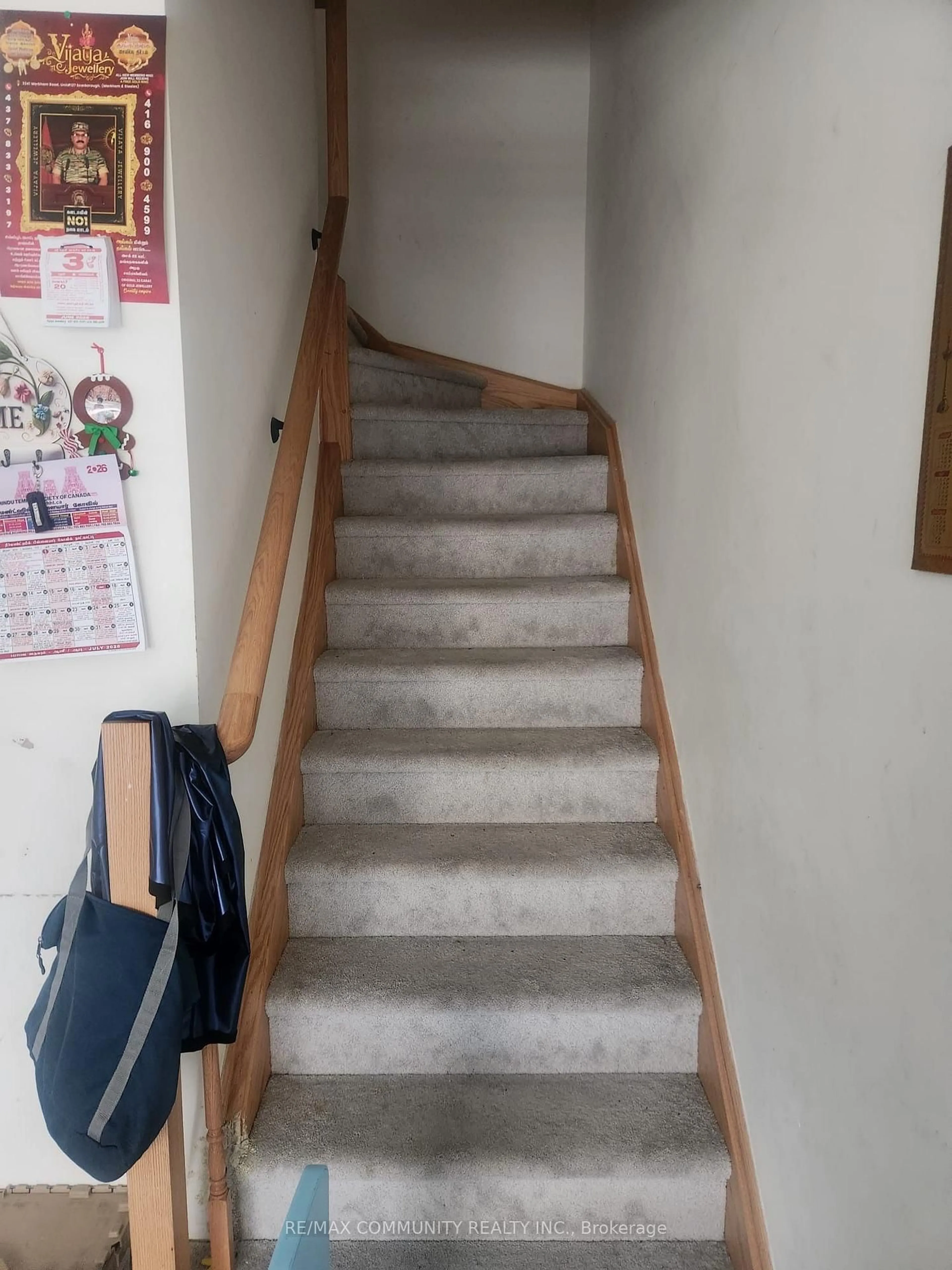 Stairs for 165 Tapscott Rd, Toronto Ontario M1B 0E8