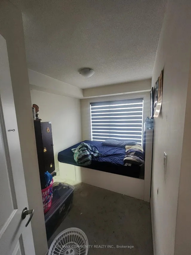 165 Tapscott Rd #20, Toronto 5