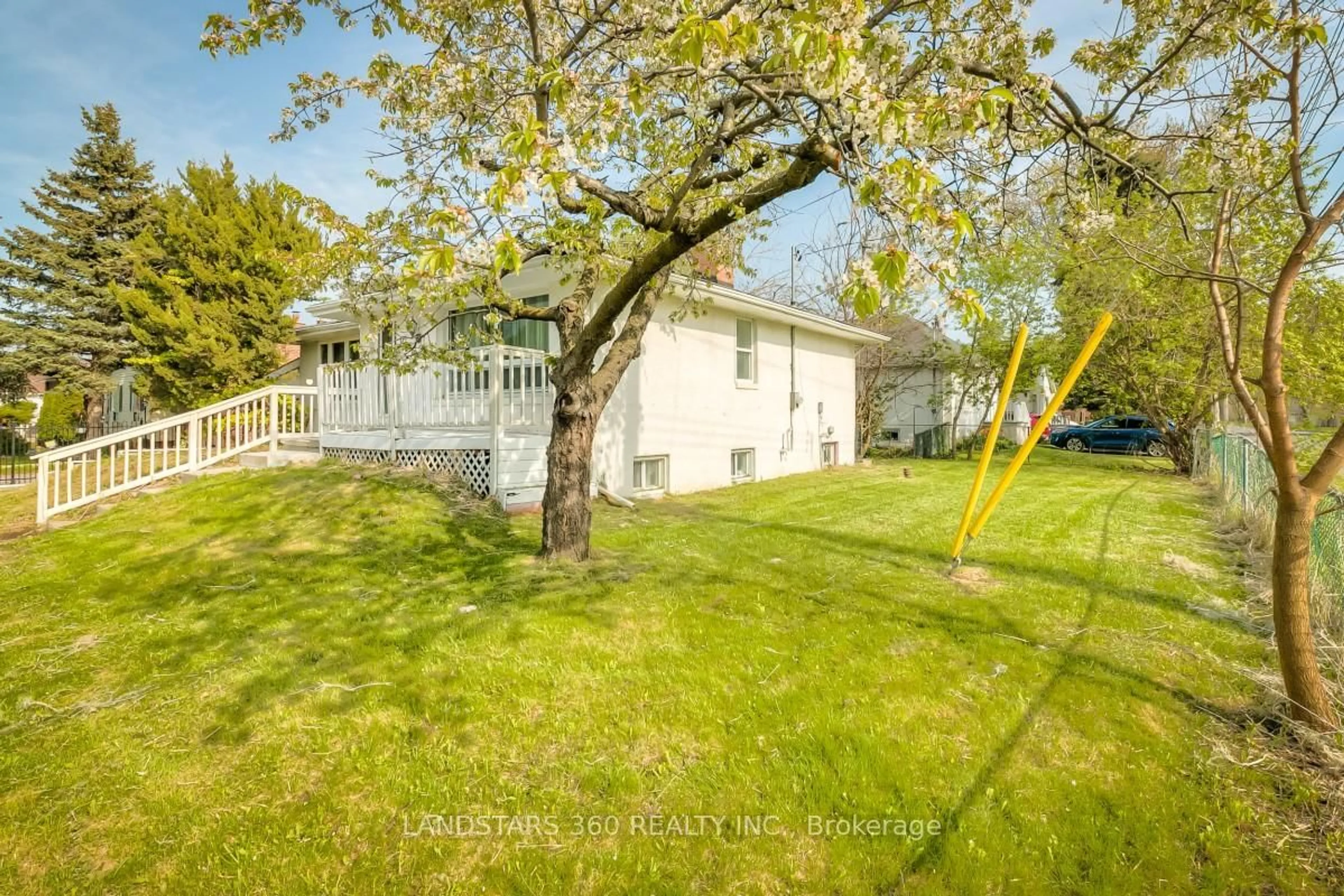Unknown for 127 Galloway Rd, Toronto Ontario M1E 1W9