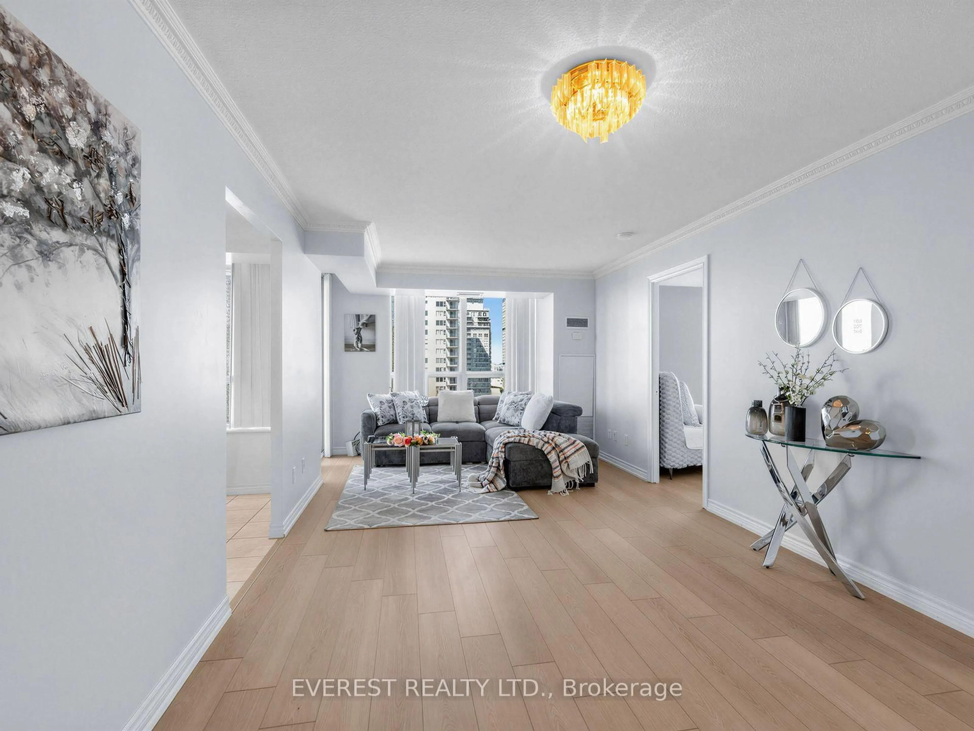 Indoor entryway for 61 Town Centre Crt #2103, Toronto Ontario M1P 5C5