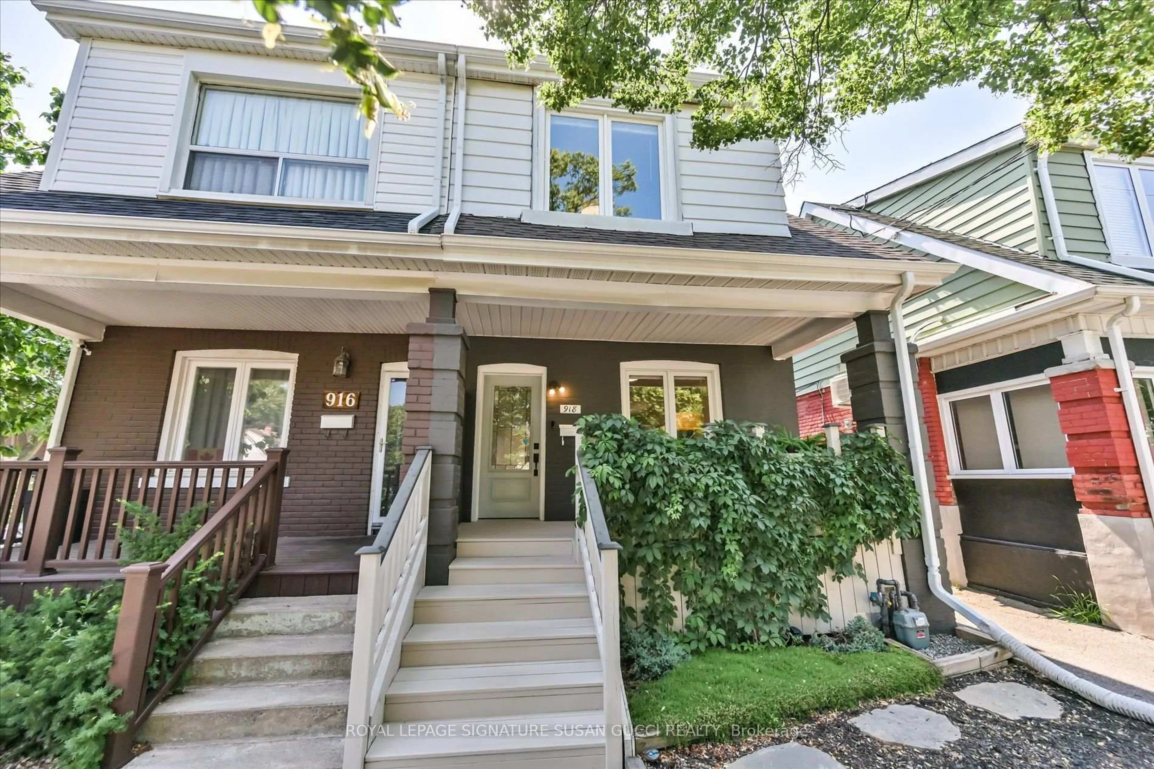Unknown for 918 Greenwood Ave, Toronto Ontario M4J 4C1