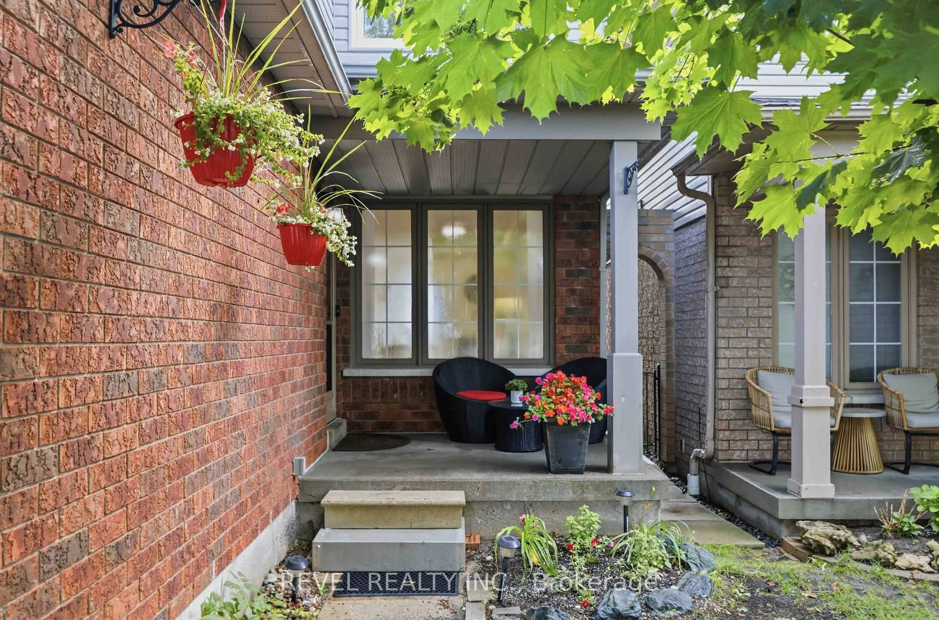 Unknown for 56 Greengrove Way, Whitby Ontario L1R 2N4
