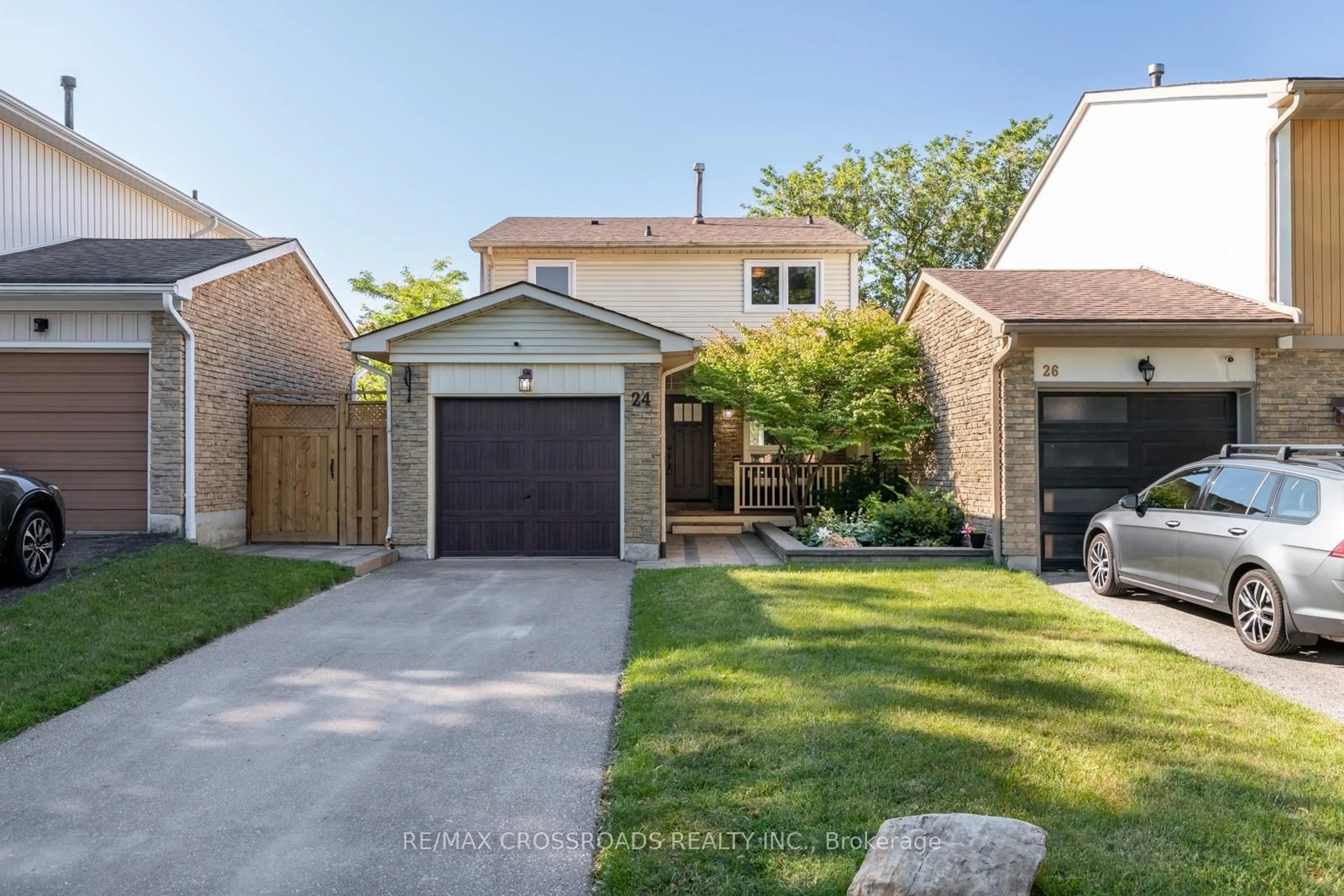 Home with brick exterior material, street for 24 Harrison Crt, Whitby Ontario L1N 6E2