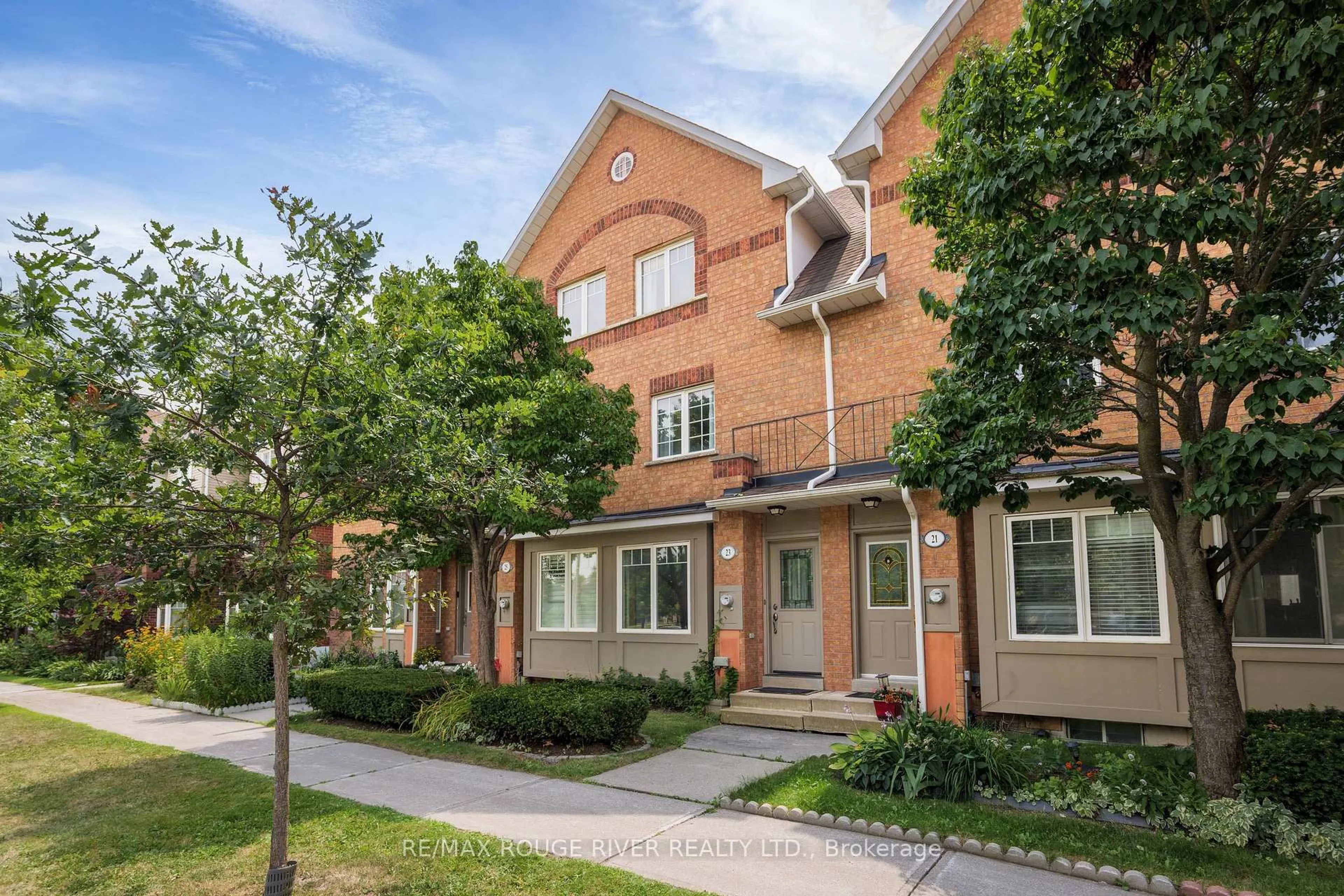 Home with brick exterior material, street for 23 Hedge End Rd #91, Toronto Ontario M1B 5Z4