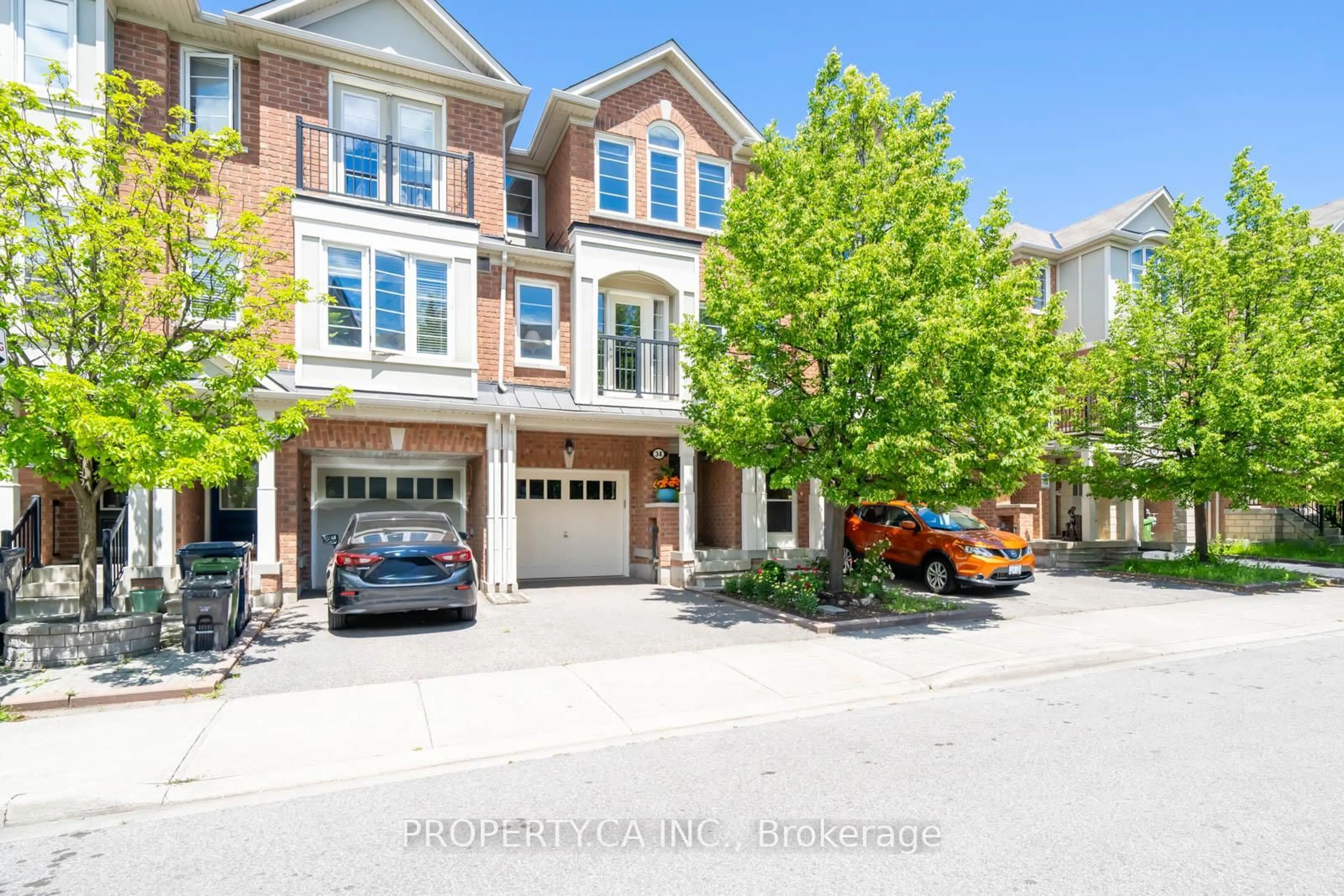 A pic from outside/outdoor area/front of a property/back of a property/a pic from drone, street for 34 Ferguson St, Toronto Ontario M1L 0C2