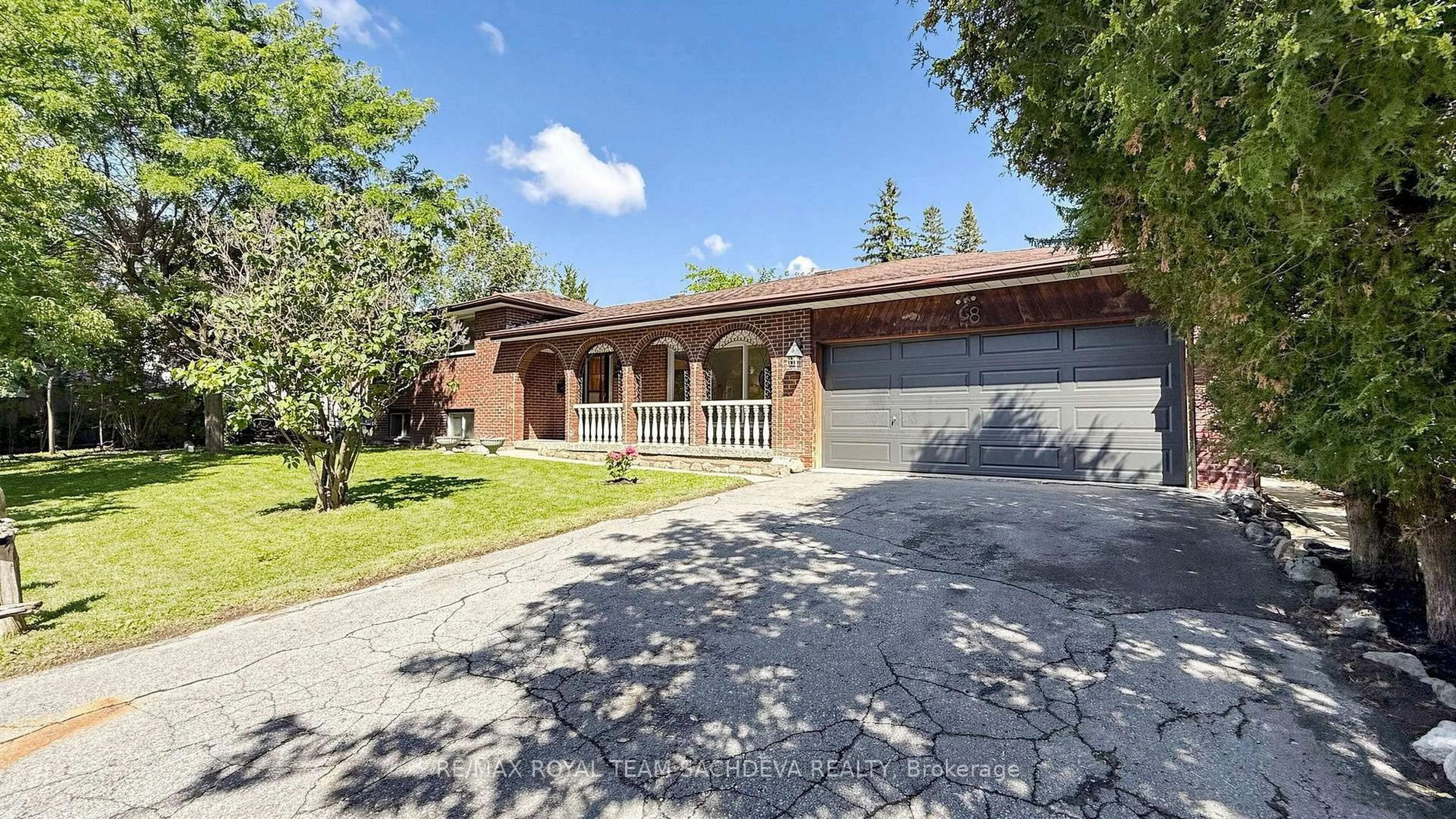 Home with brick exterior material, street for 68 Fergalea Ave, Toronto Ontario M1E 3L6
