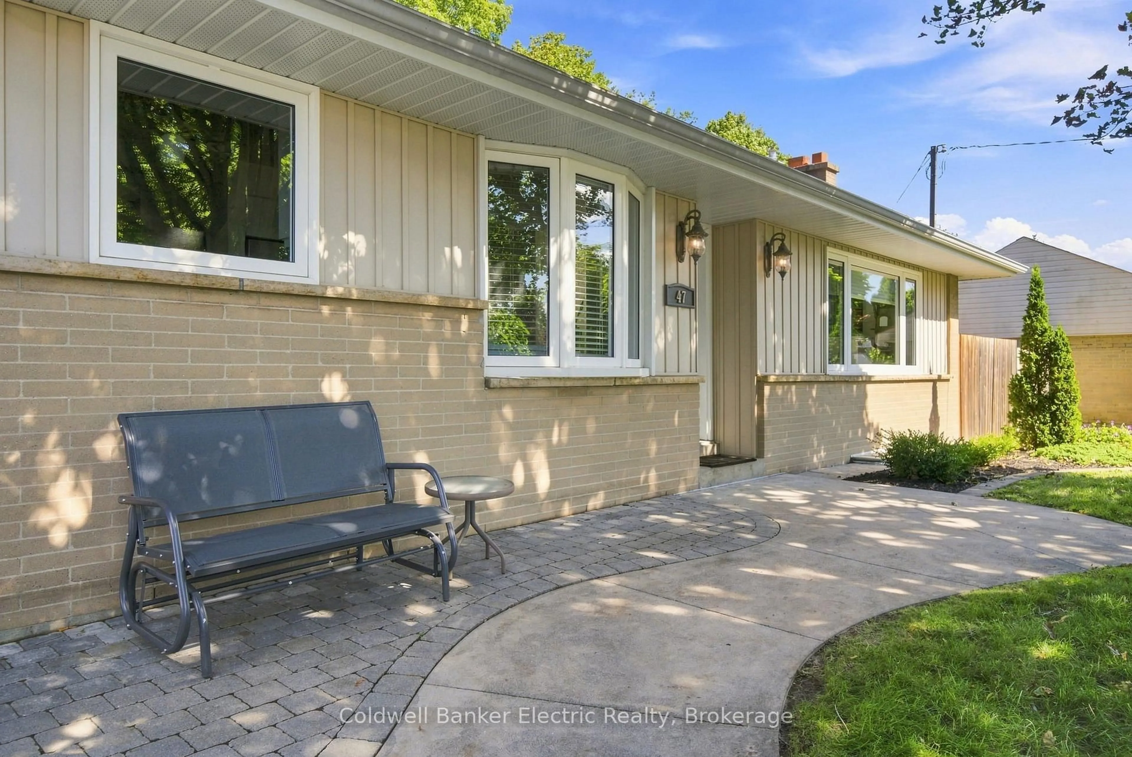 Unknown for 47 Grandview St, Oshawa Ontario L1G 6N6