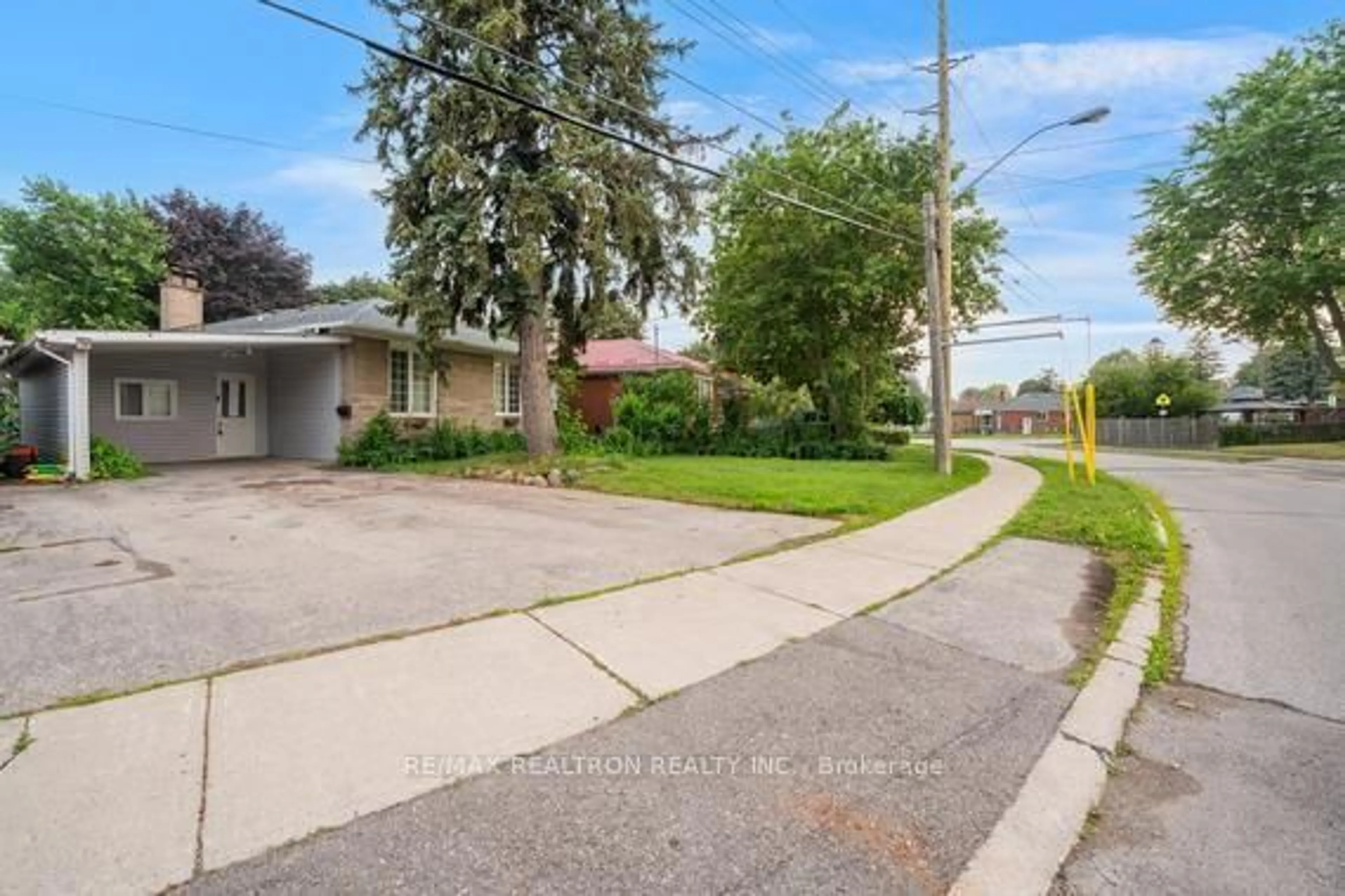 Unknown for 79 Seminole Ave, Toronto Ontario M1J 1N3