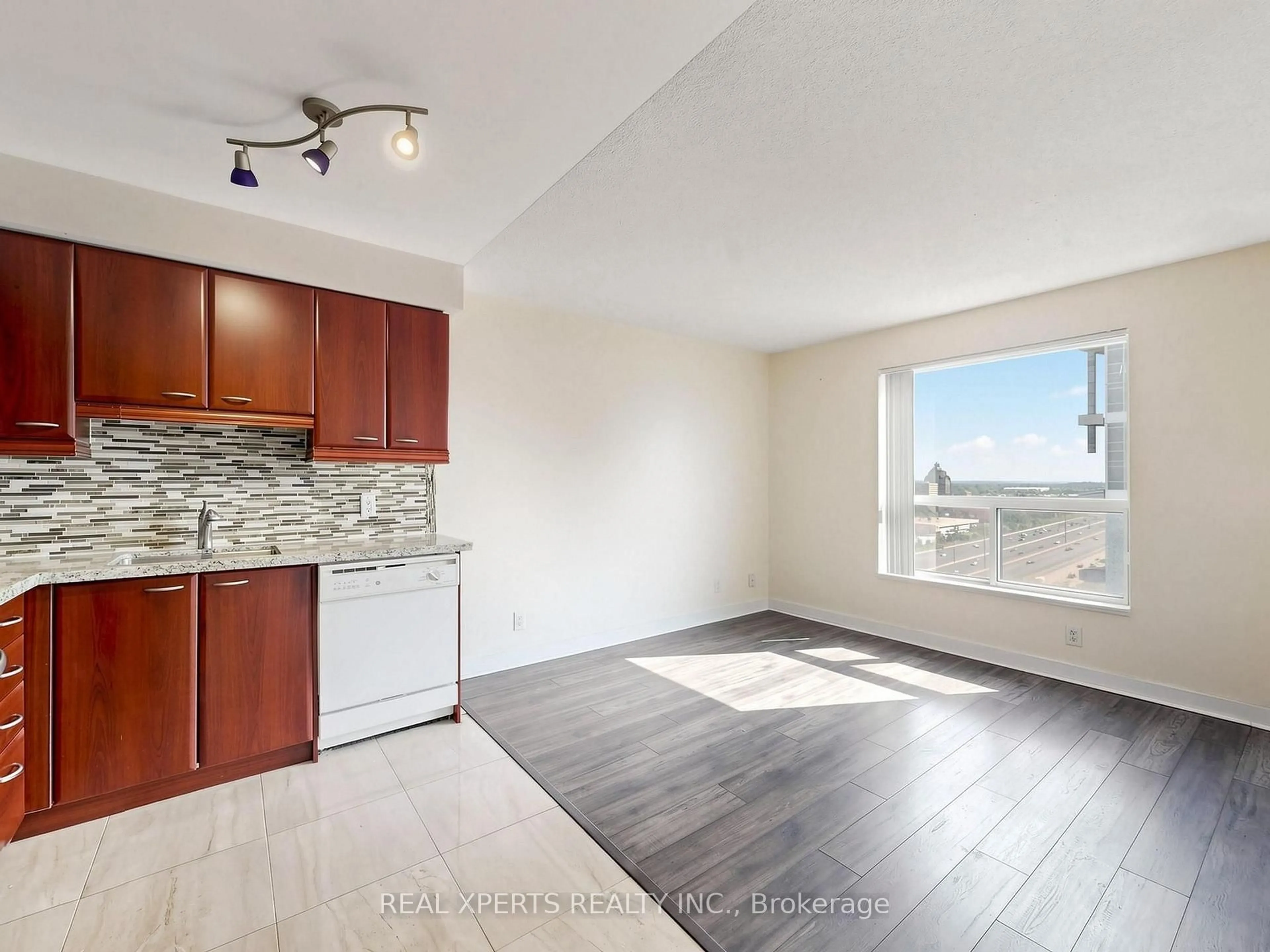 Unknown for 36 Lee Centre Dr #1905, Toronto Ontario M1H 3J1