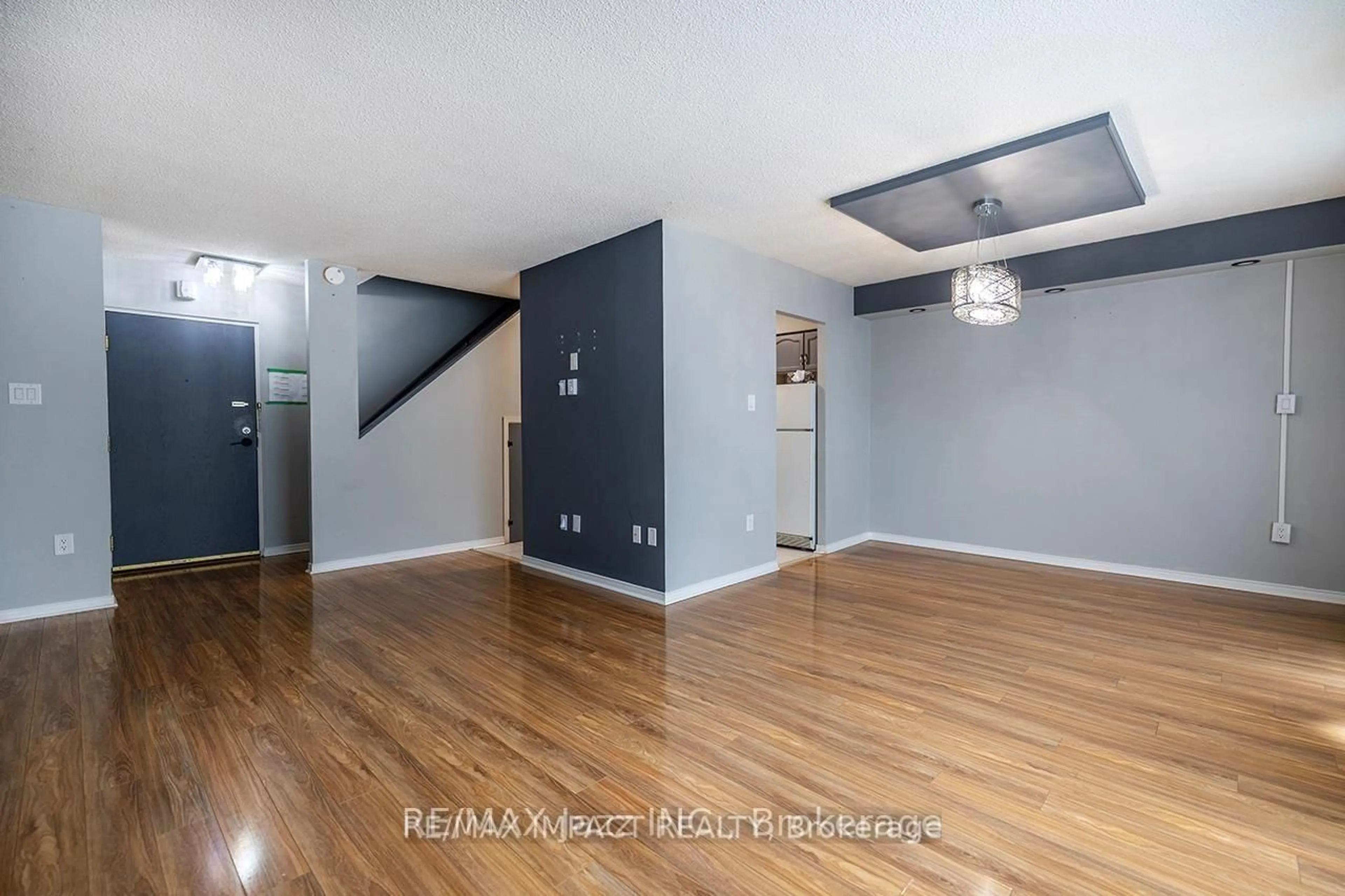A pic of a room for 454 Centre St #108, Oshawa Ontario L1H 4C2