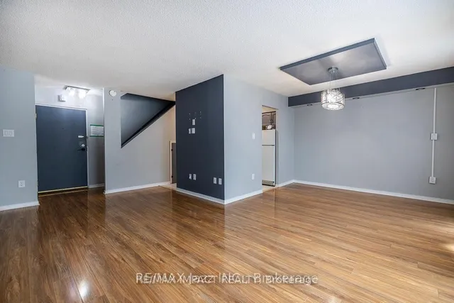 454 Centre St #108, Oshawa 5