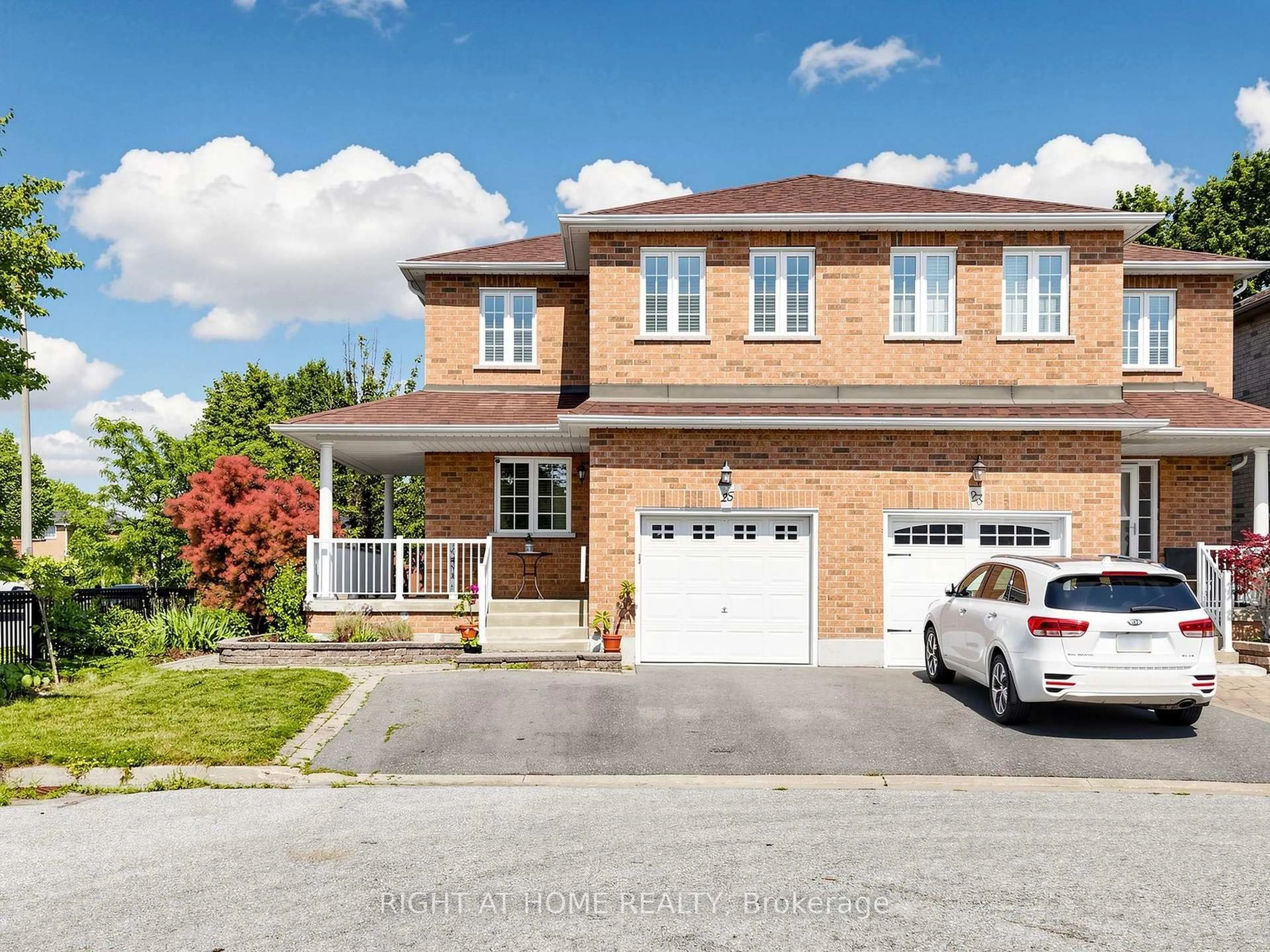 Home with brick exterior material, street for 25 Teagarden Crt, Whitby Ontario L1R 3G1