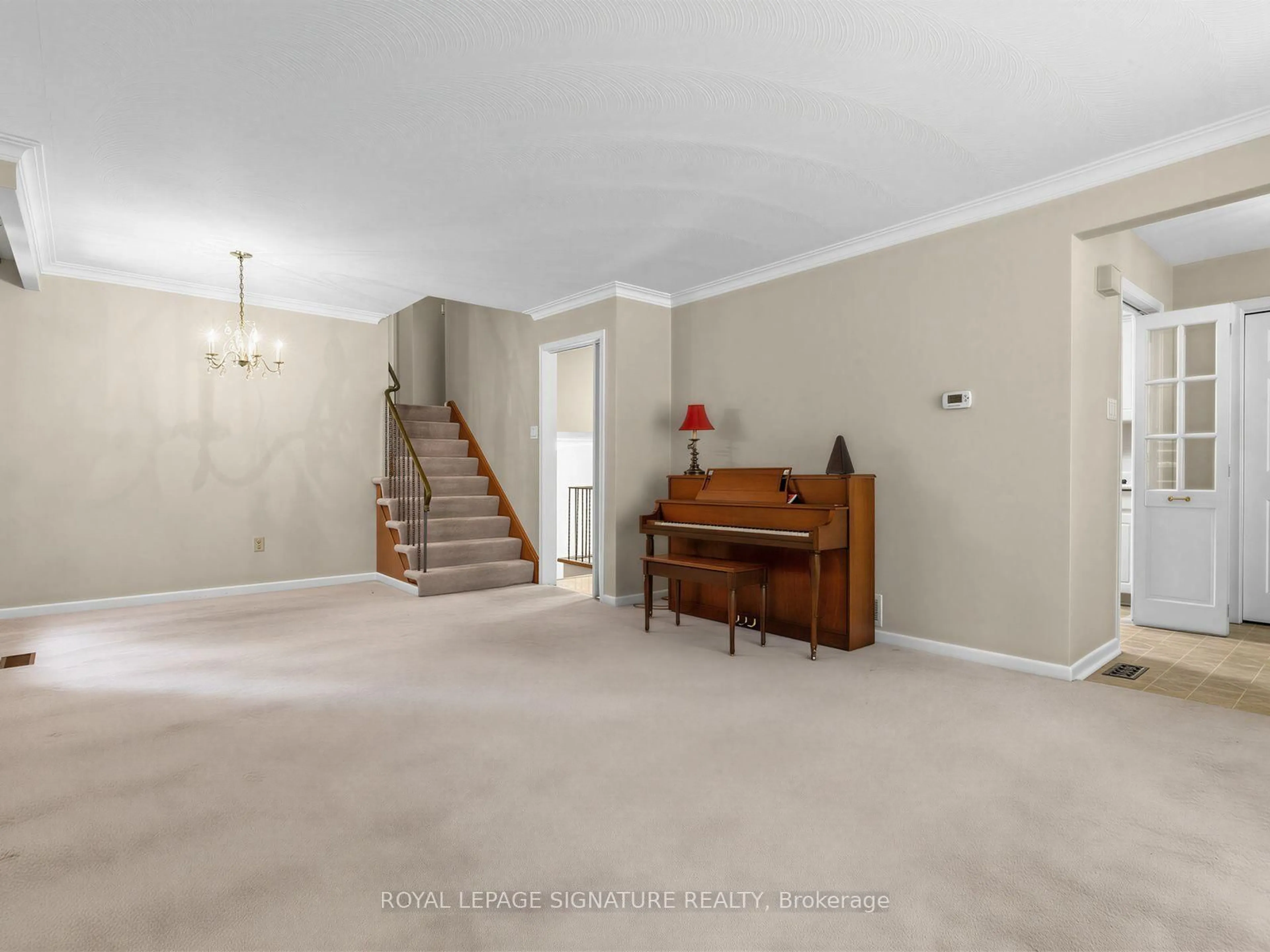 Unknown for 162 Bathgate Dr, Toronto Ontario M1C 1T5