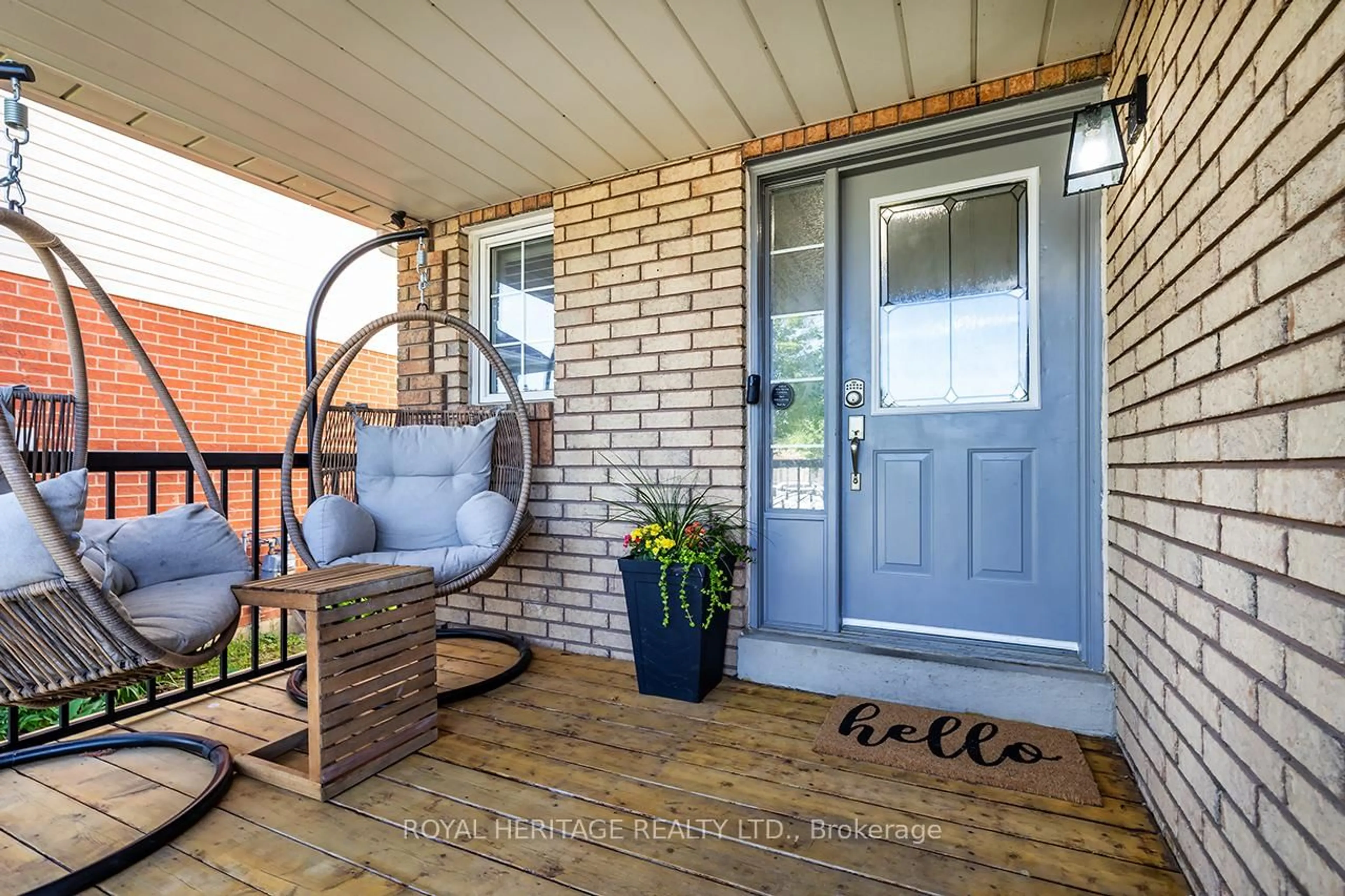 Indoor entryway for 80 Brandon Rd, Scugog Ontario L9L 1S8