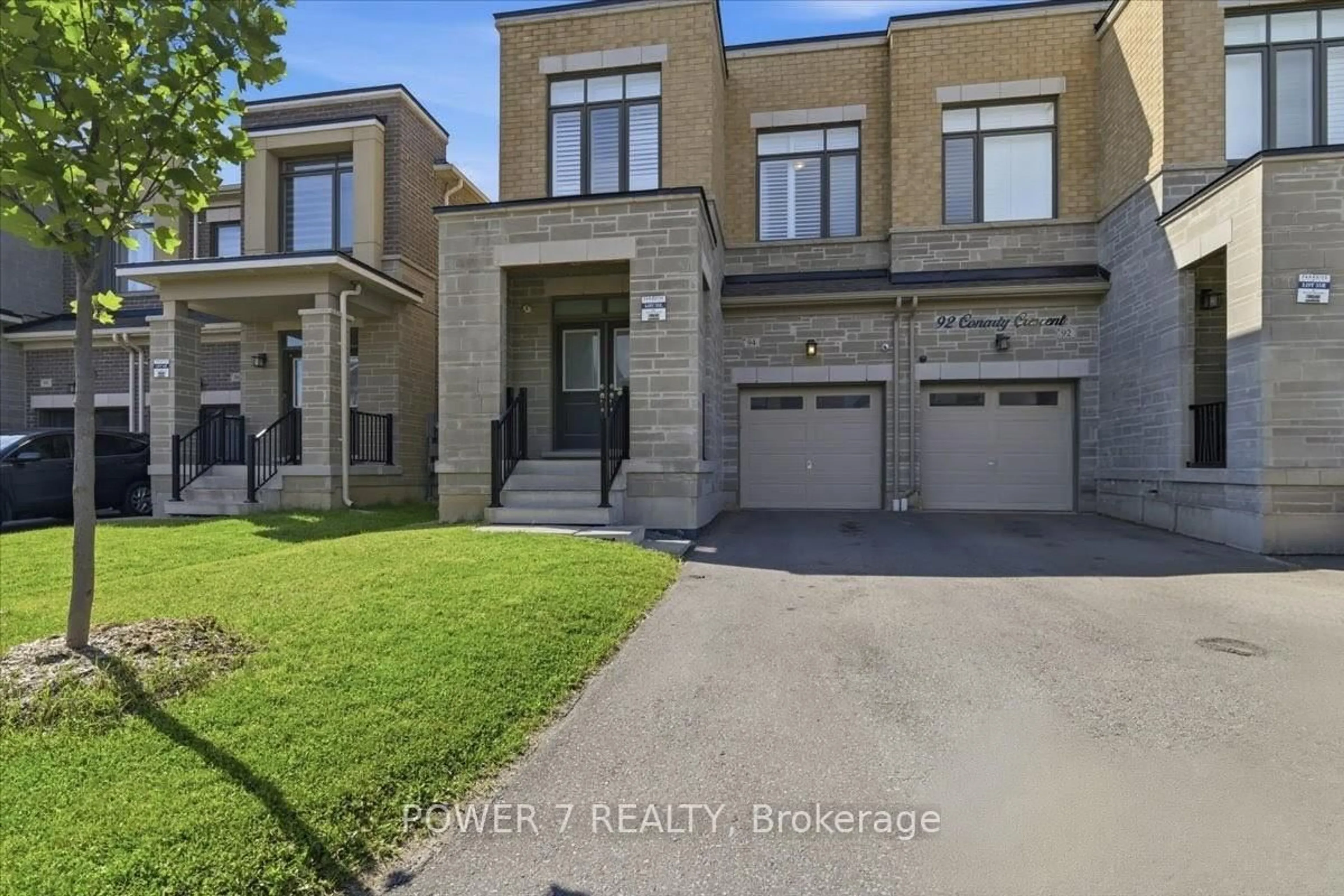 Unknown for 94 Conarty Cres, Whitby Ontario L1P 0L4