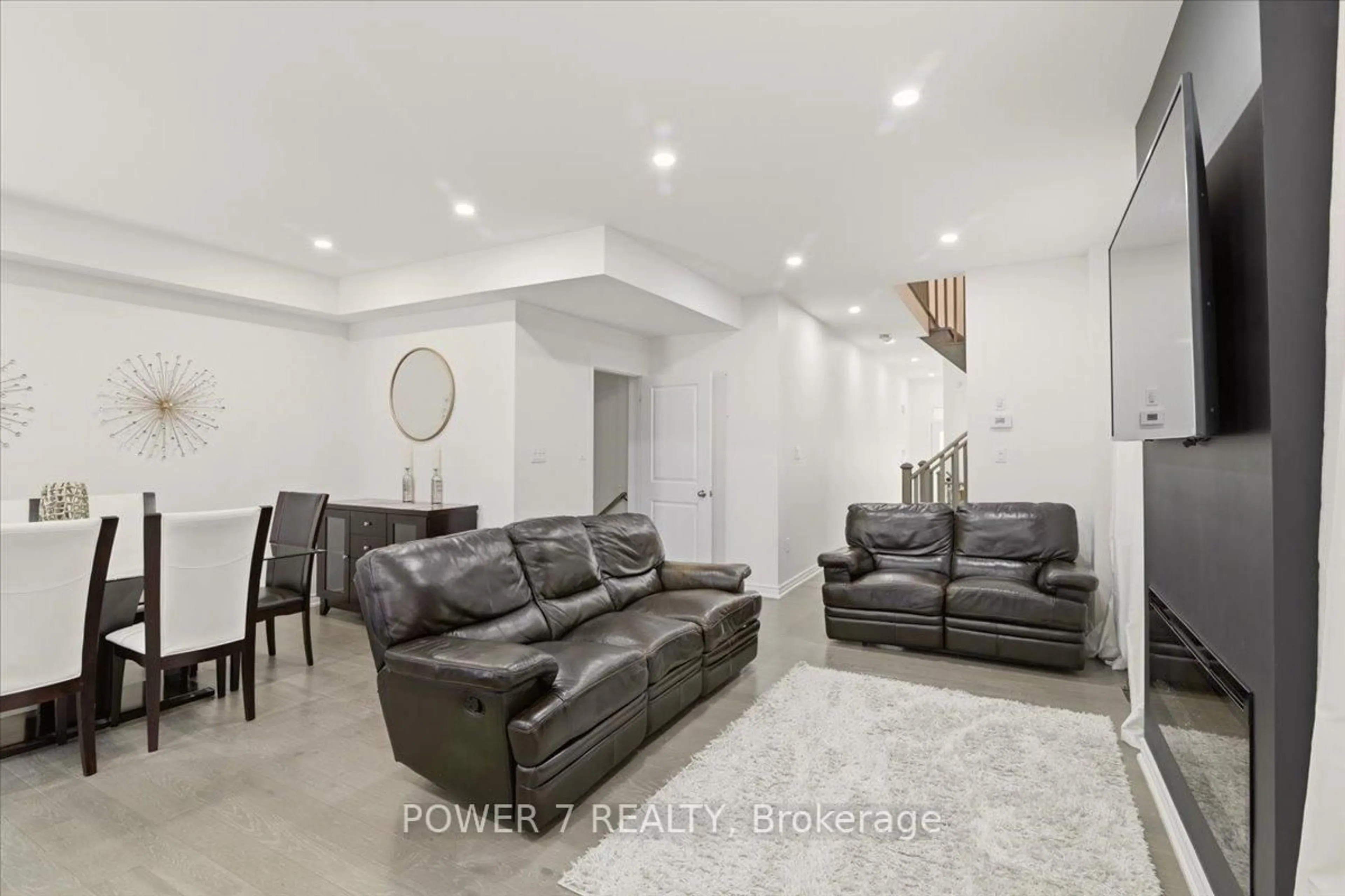 Unknown for 94 Conarty Cres, Whitby Ontario L1P 0L4