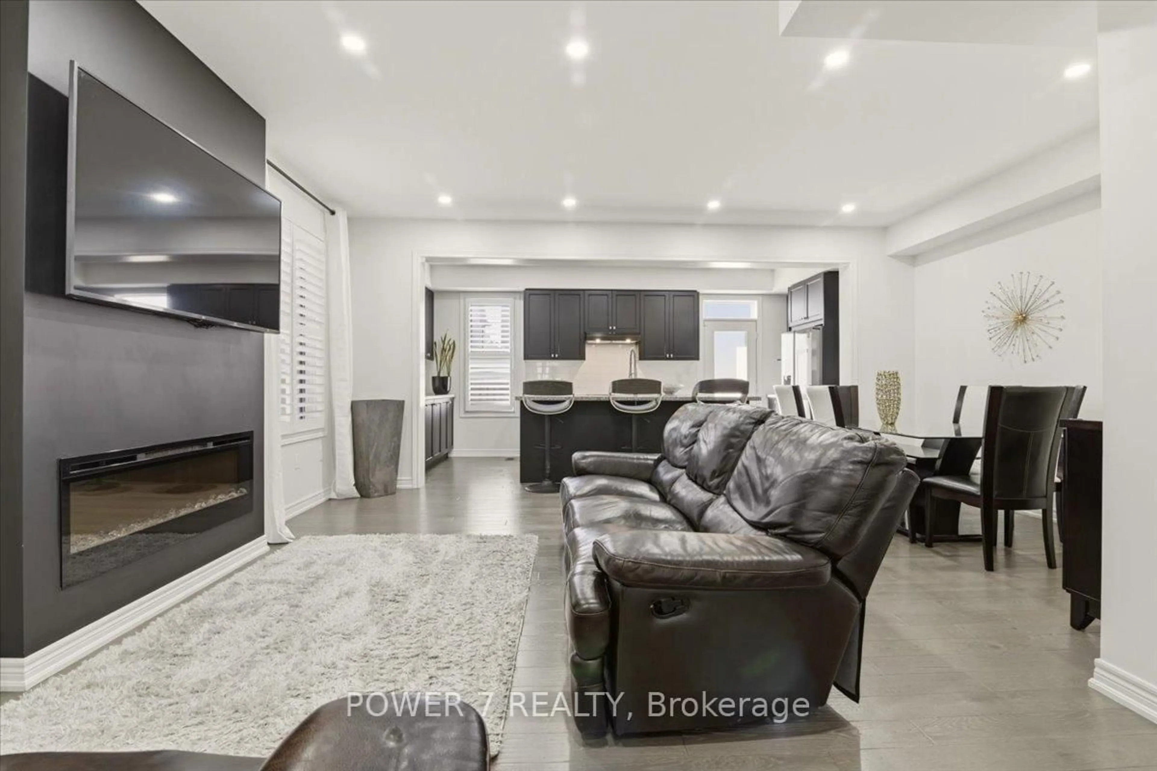 Home theater for 94 Conarty Cres, Whitby Ontario L1P 0L4